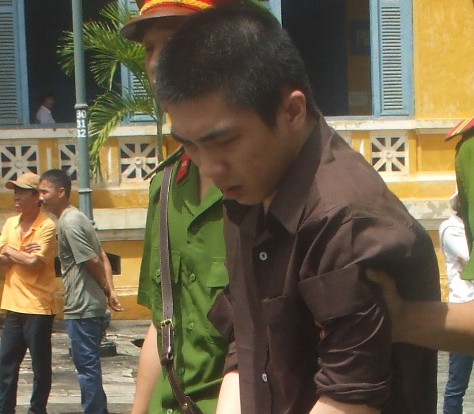 Me nan nhan xin giam an tu cho ke giet con minh hinh anh
