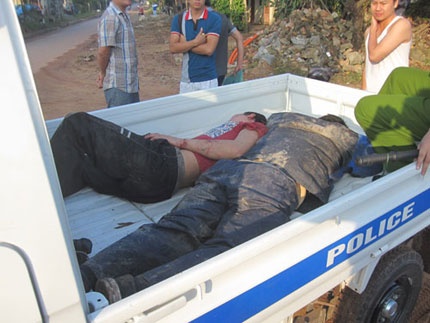 800 ho dan cung ky don xin nhan toi danh chet 'cau tac' hinh anh