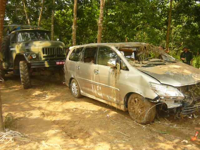 Nguoi nha gao khoc don thi the 4 nan nhan hinh anh