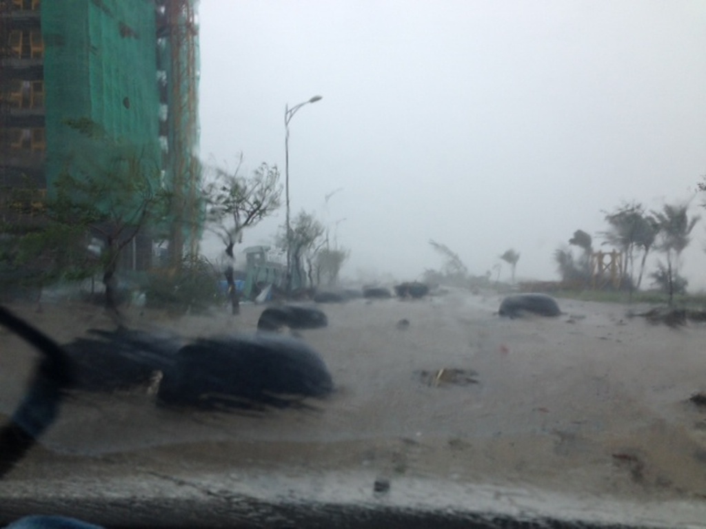 6 nguoi chet, mat tich trong bao Nari hinh anh