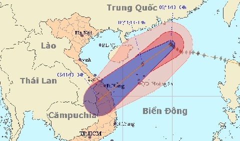Bao doi huong lien tuc, nhieu tinh mien Trung mua lon hinh anh