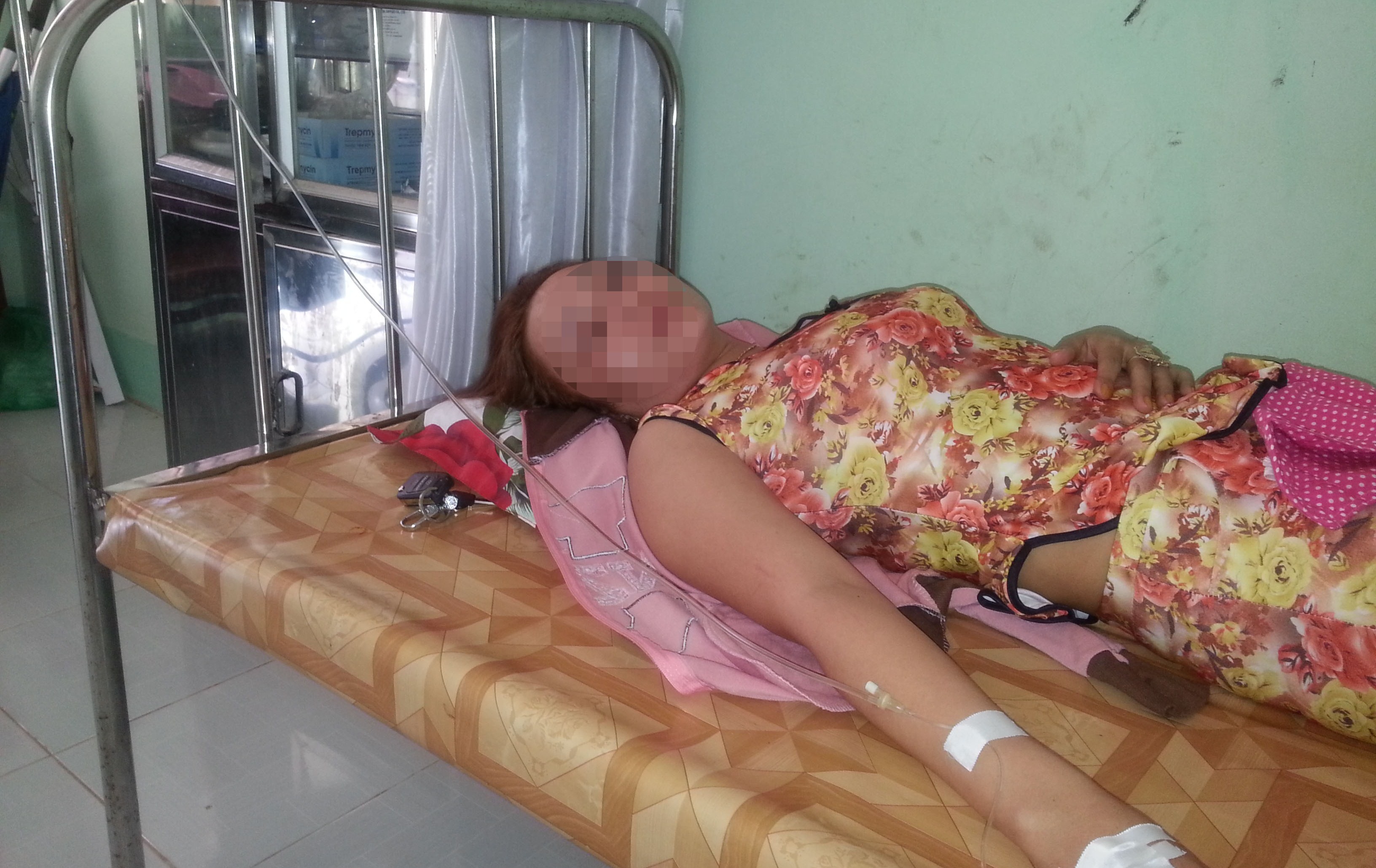 Loi ke cua nguoi bi tung hang ngan anh khoa than khap cho hinh anh