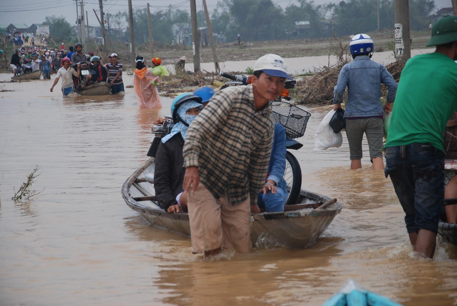 'Con bao gao cuoi cung da uot het roi' hinh anh
