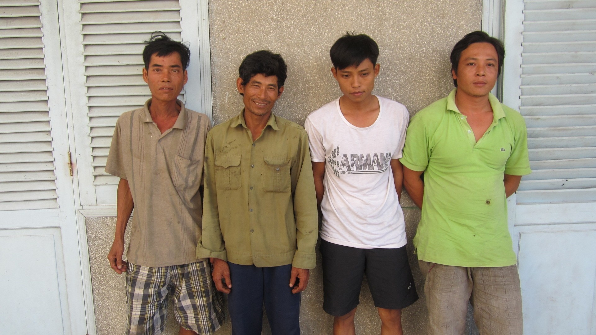 Truy duoi 10km duong bien bat bang trom hinh anh