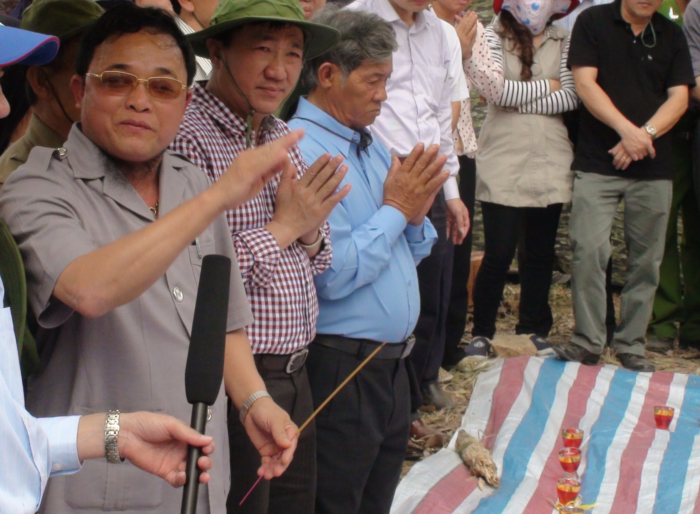 Lap chuyen an dieu tra vu 'cau Thuy' hinh anh