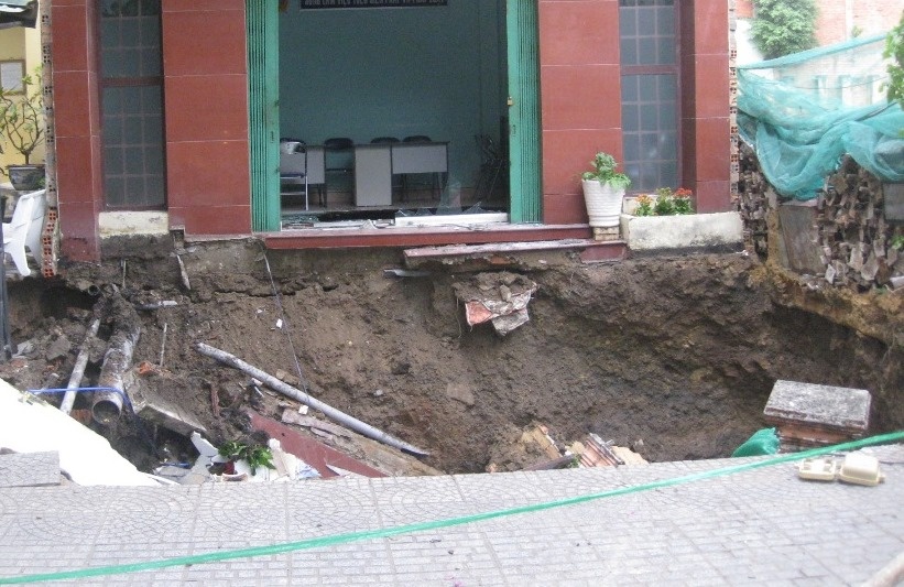 Ho tu than khong lo xuat hien giua Sai Gon hinh anh