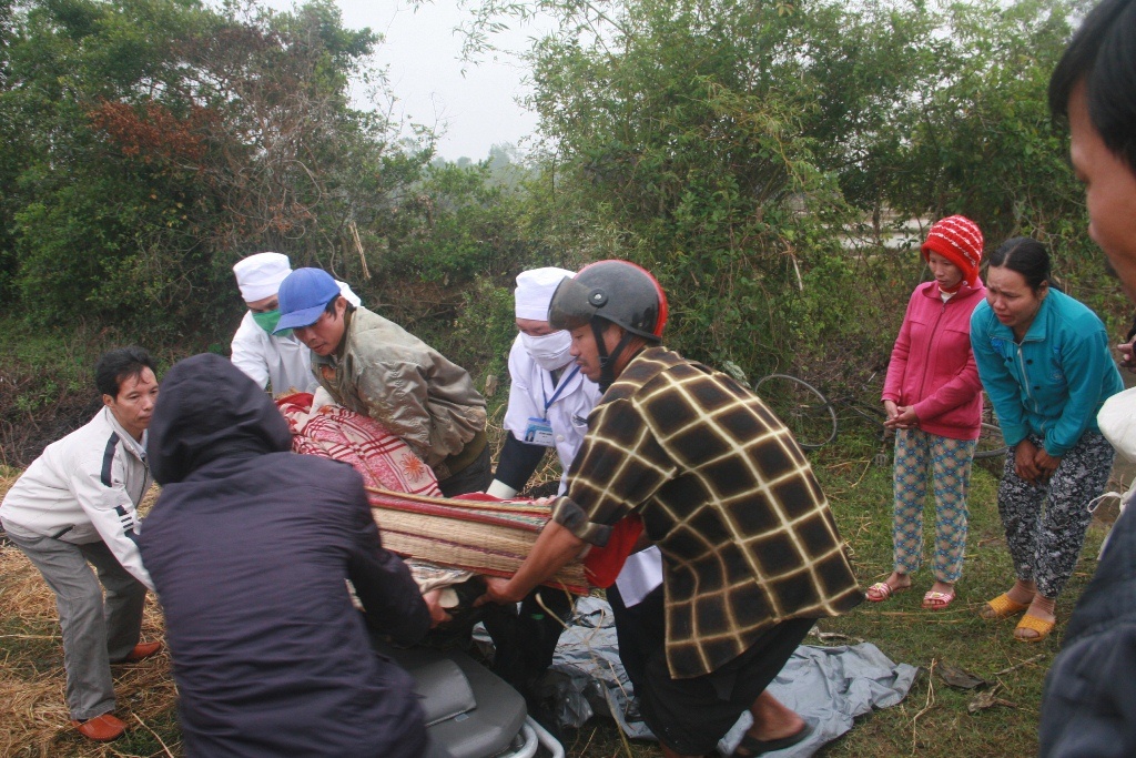 Lat thuyen o Quang Nam, 3 phu nu di lam thue chet tham hinh anh