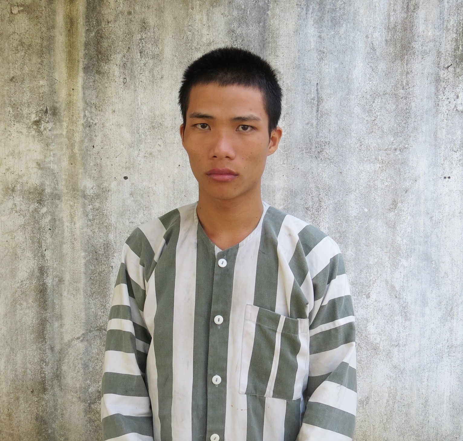 Dung thieu nu xinh dep lam 'moi nhu' de cuop tai san hinh anh