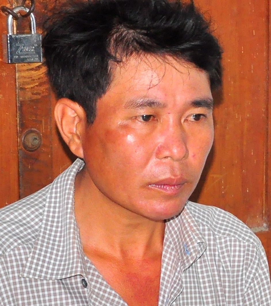 Dam chet ban cua em trai dang ngoi nhau hinh anh
