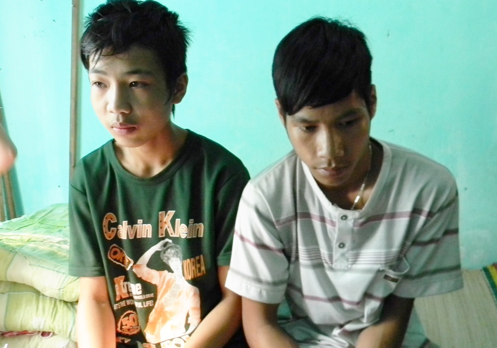 Bi bat lam viec nhu no le, 10 thieu nien tron khoi bai vang hinh anh