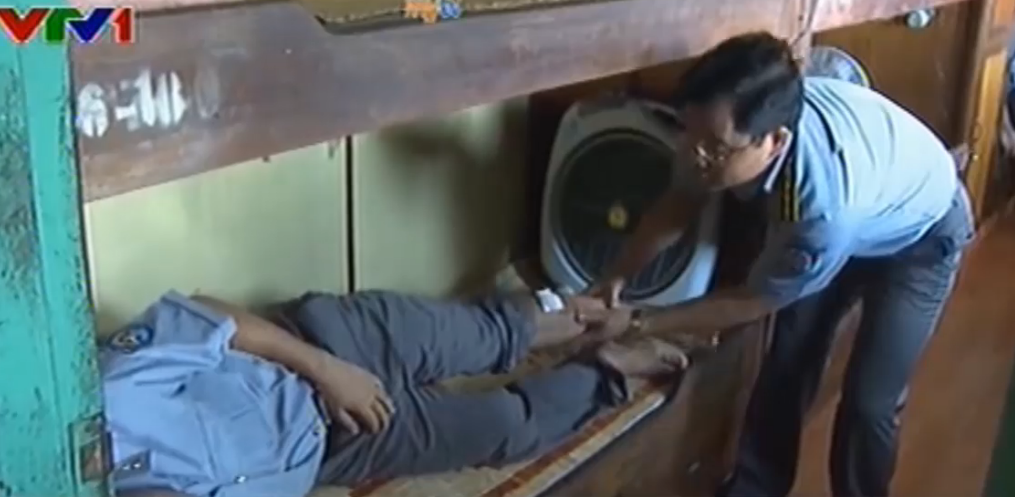 Ban tin VTV toi 24/5: Tau TQ tong lam 3 kiem ngu bi thuong hinh anh