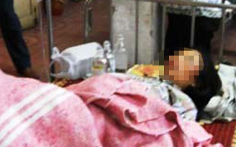 Noi con ghen giua dem, chem vo va hang xom trong thuong hinh anh