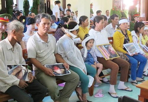 Hoan phien phuc tham vu 5 cong an danh chet nguoi o Phu Yen hinh anh