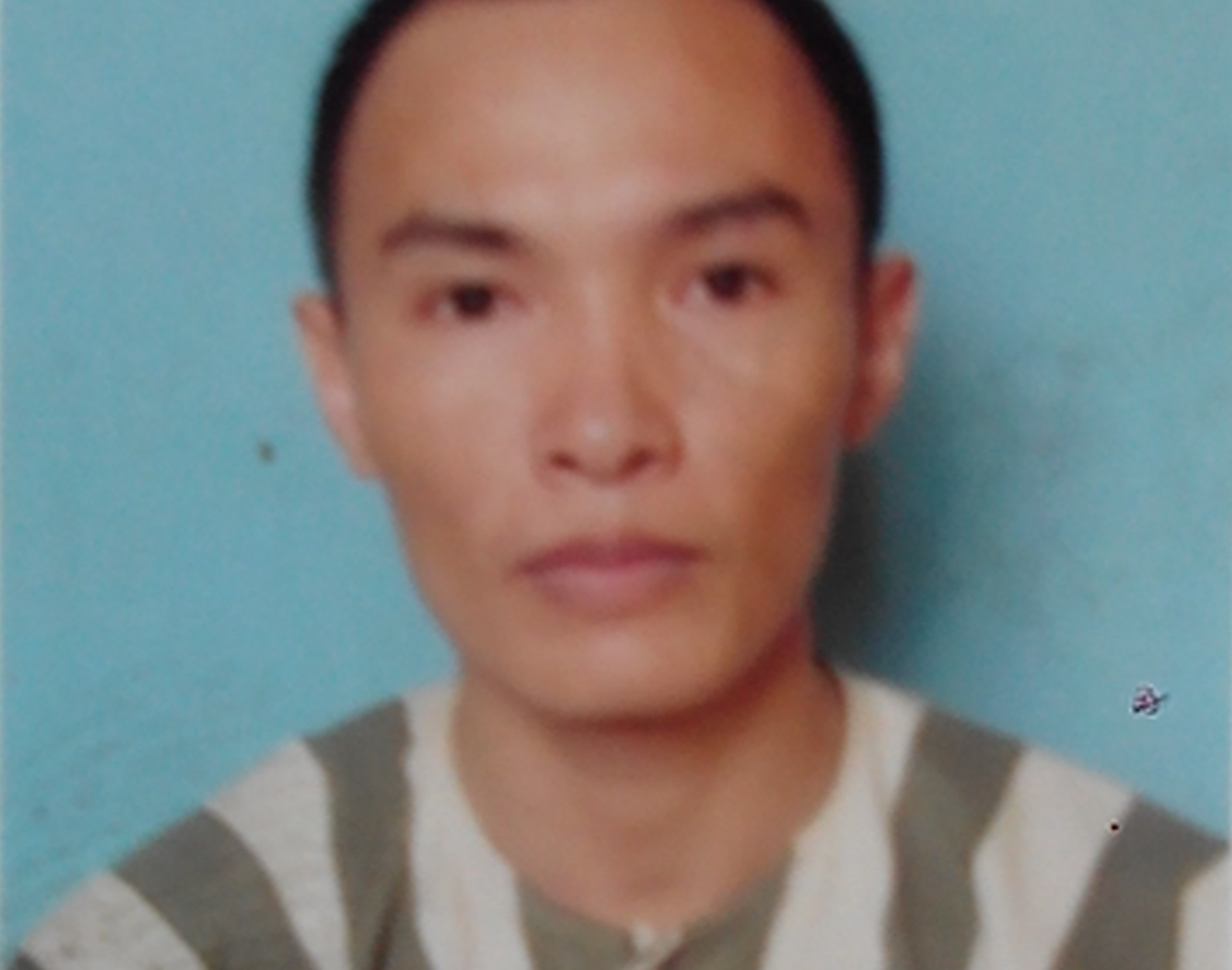 Hiep dam nu sinh roi mua thuoc tranh thai cho nan nhan uong hinh anh