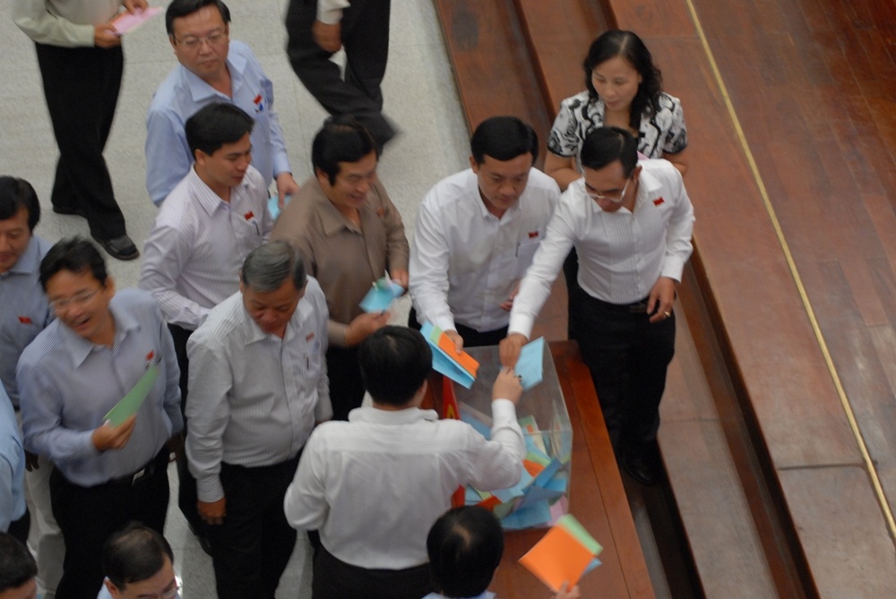 Ba Nguyen Thi Quyet Tam co phieu tin nhiem cao nhieu nhat hinh anh