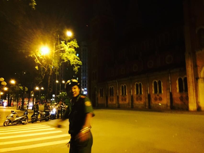 Tam giu nghi can dot nhap Nha tho Duc Ba hinh anh