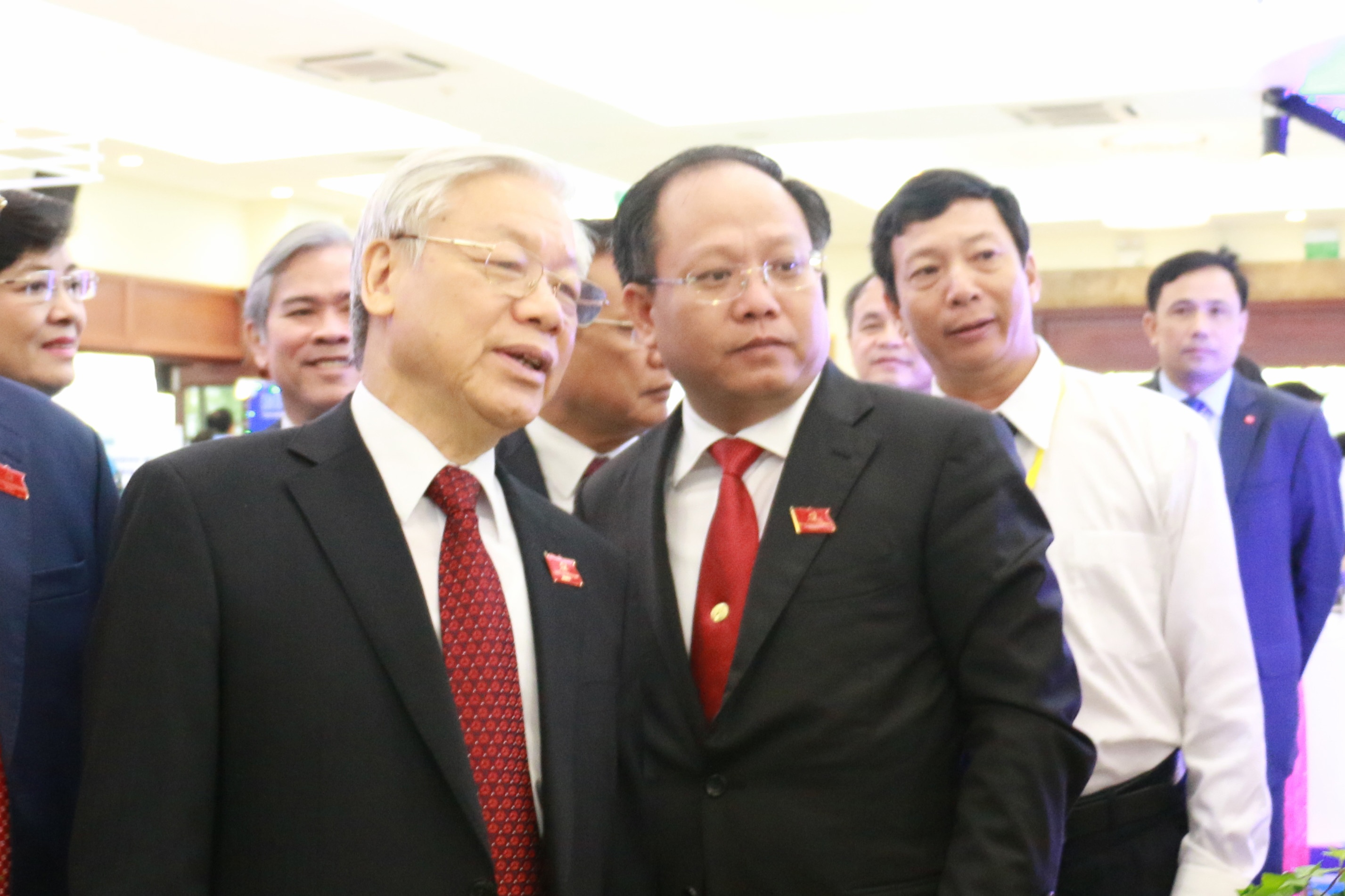 Ong Tat Thanh Cang lam Pho bi thu Thanh uy TP HCM hinh anh