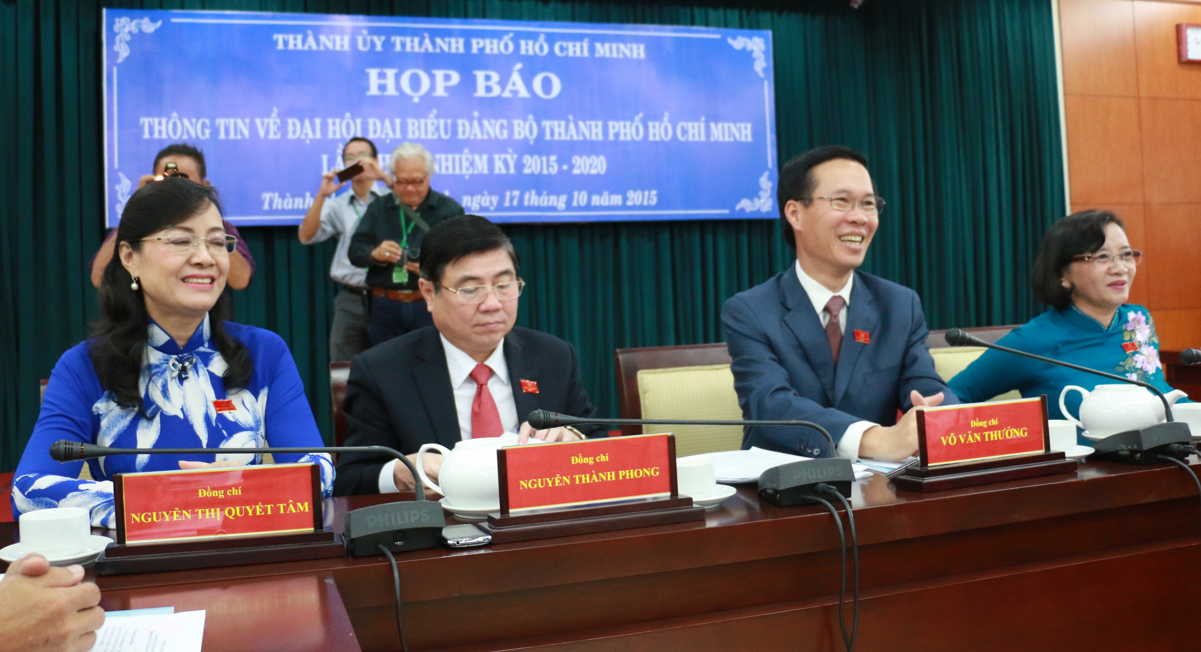 Bài Nguyễn Thị Quyết Tâm, ông Nguyễn Thành Phong, ông Võ Văn Thưởng và bà Thân Thị Thư tại cuộc họp báo trưa 17/10 Ảnh: Quang Hiếu