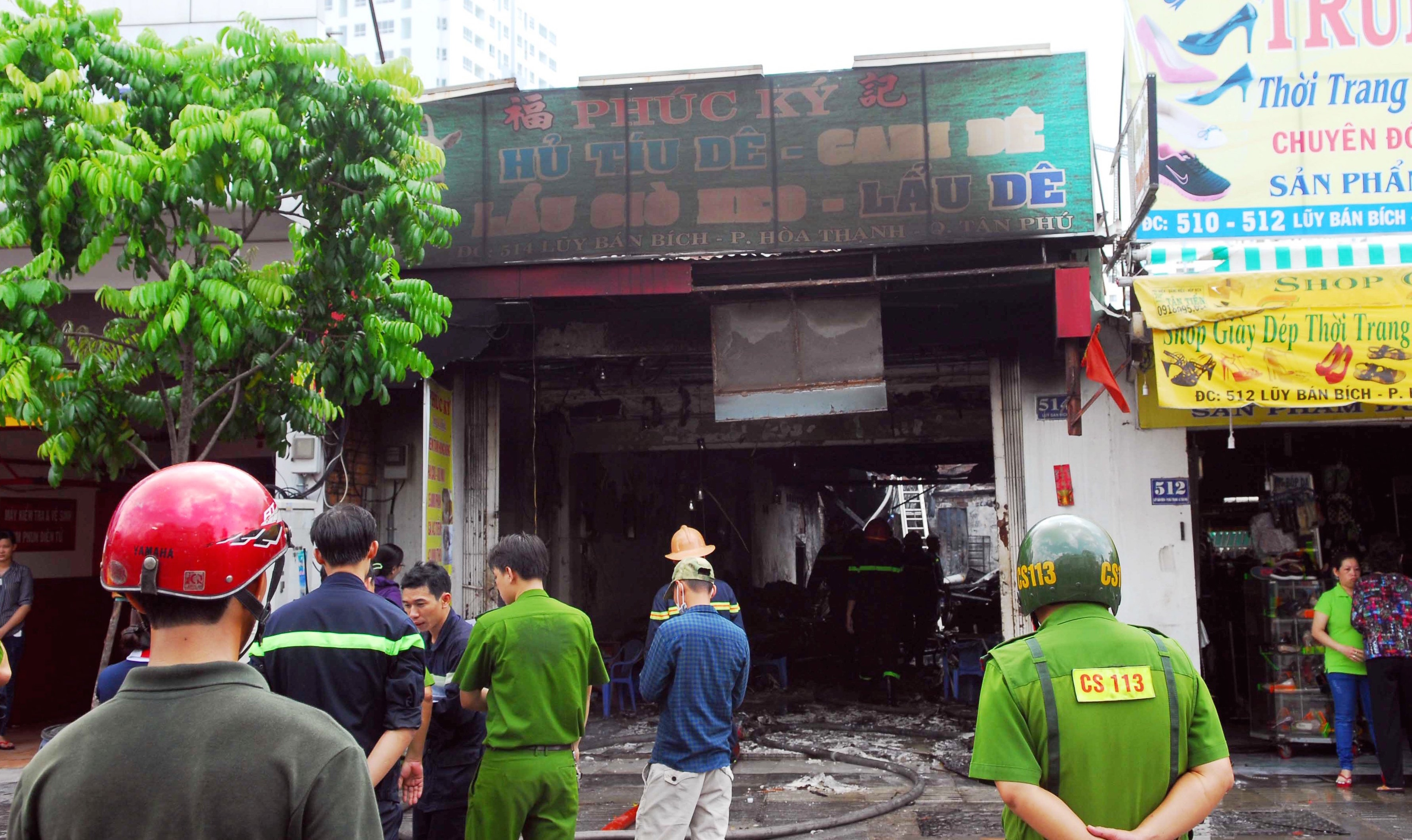 No khi gas gay sap nha o Sai Gon, 2 me con tu vong hinh anh