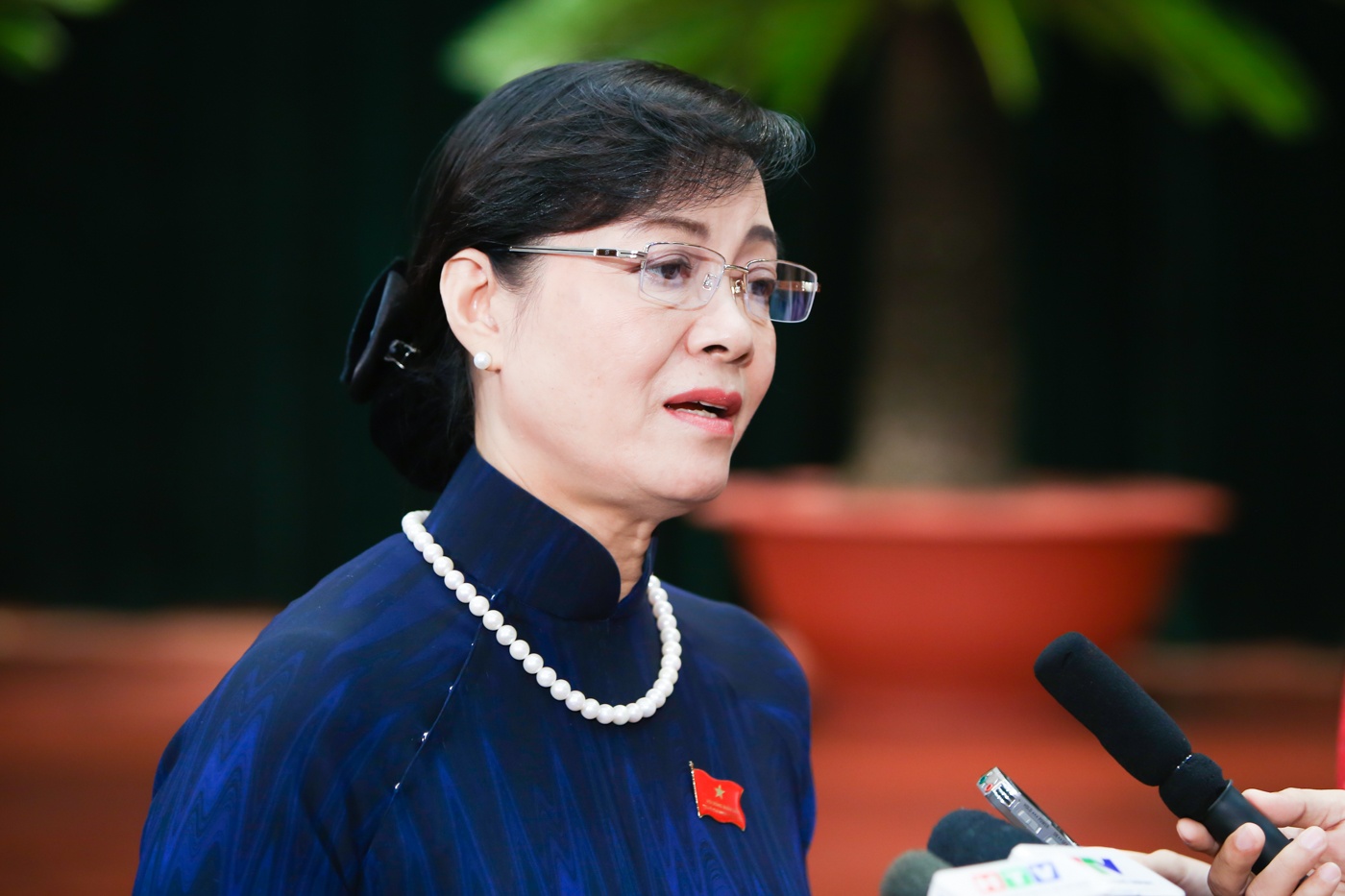 Thuc pham ban bi buong long quan ly hinh anh