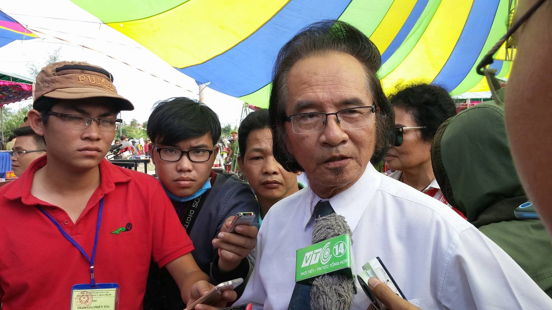 Luat su khong dong tinh phan xet hoi vu tham sat hinh anh