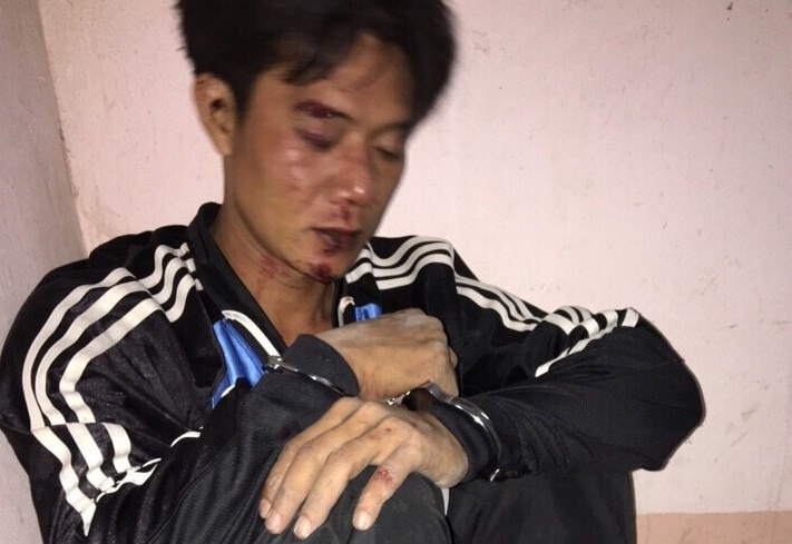 Canh sat no sung, truy duoi ten cuop chay xe tren cao toc hinh anh