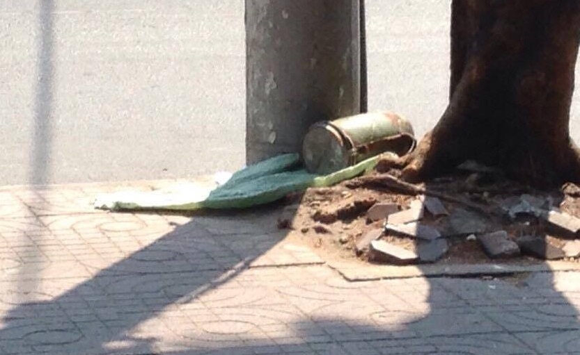 vat lieu no giua sai gon anh 1