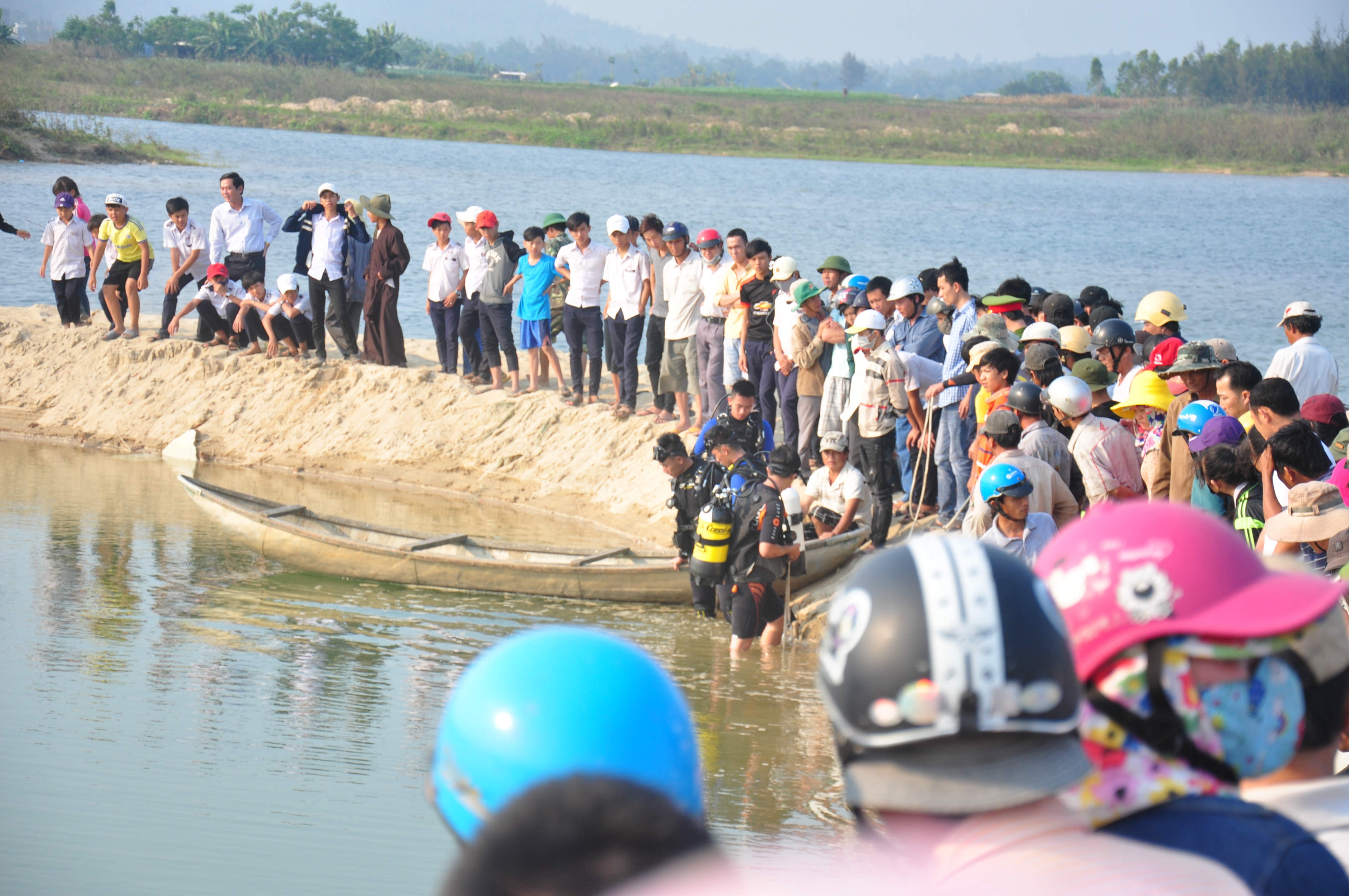 9 hoc sinh chet duoi o quang ngai anh 1