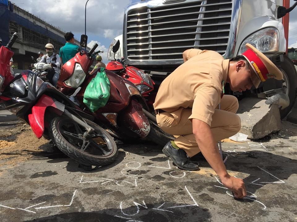 tai nan giao thong o sai gon anh 2