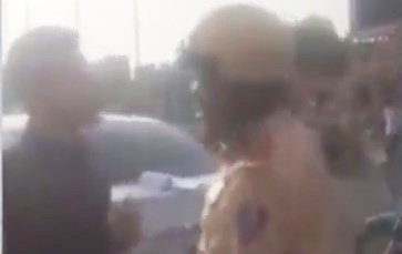 Clip CSGT danh nguoi vi pham giao thong hinh anh