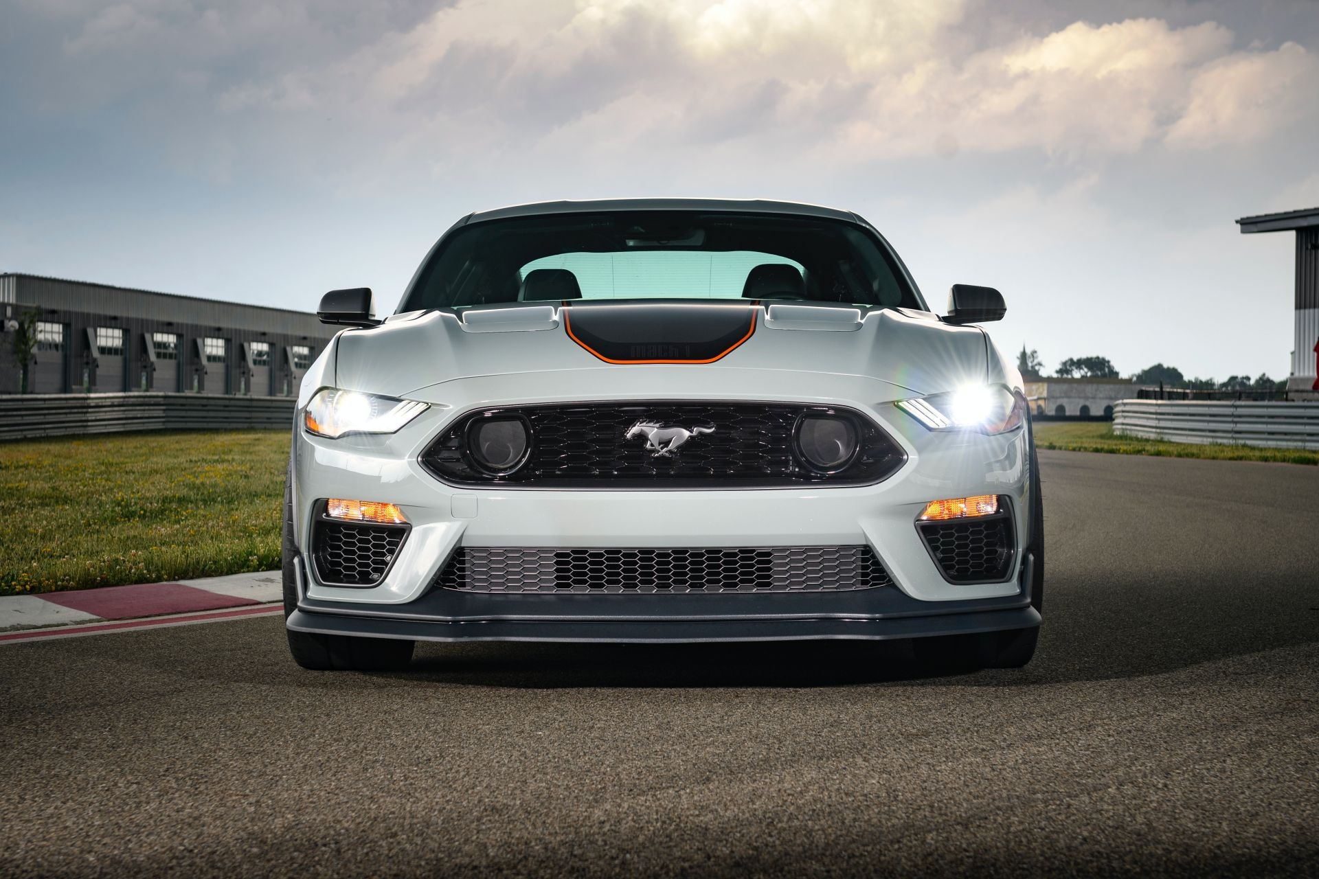 xe cơ bắp mỹ,  xe thể thao,  ford mustang,  ford mustang mach 1 ảnh 10 xe co bap my,  xe the thao,  ford mustang,  ford mustang mach 1 anh 10