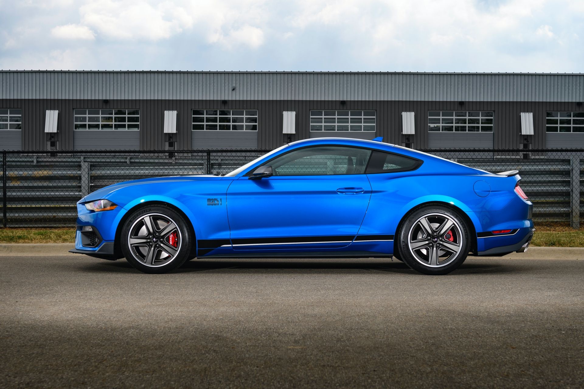xe cơ bắp mỹ,  xe thể thao,  ford mustang,  ford mustang mach 1 ảnh 7 xe co bap my,  xe the thao,  ford mustang,  ford mustang mach 1 anh 7