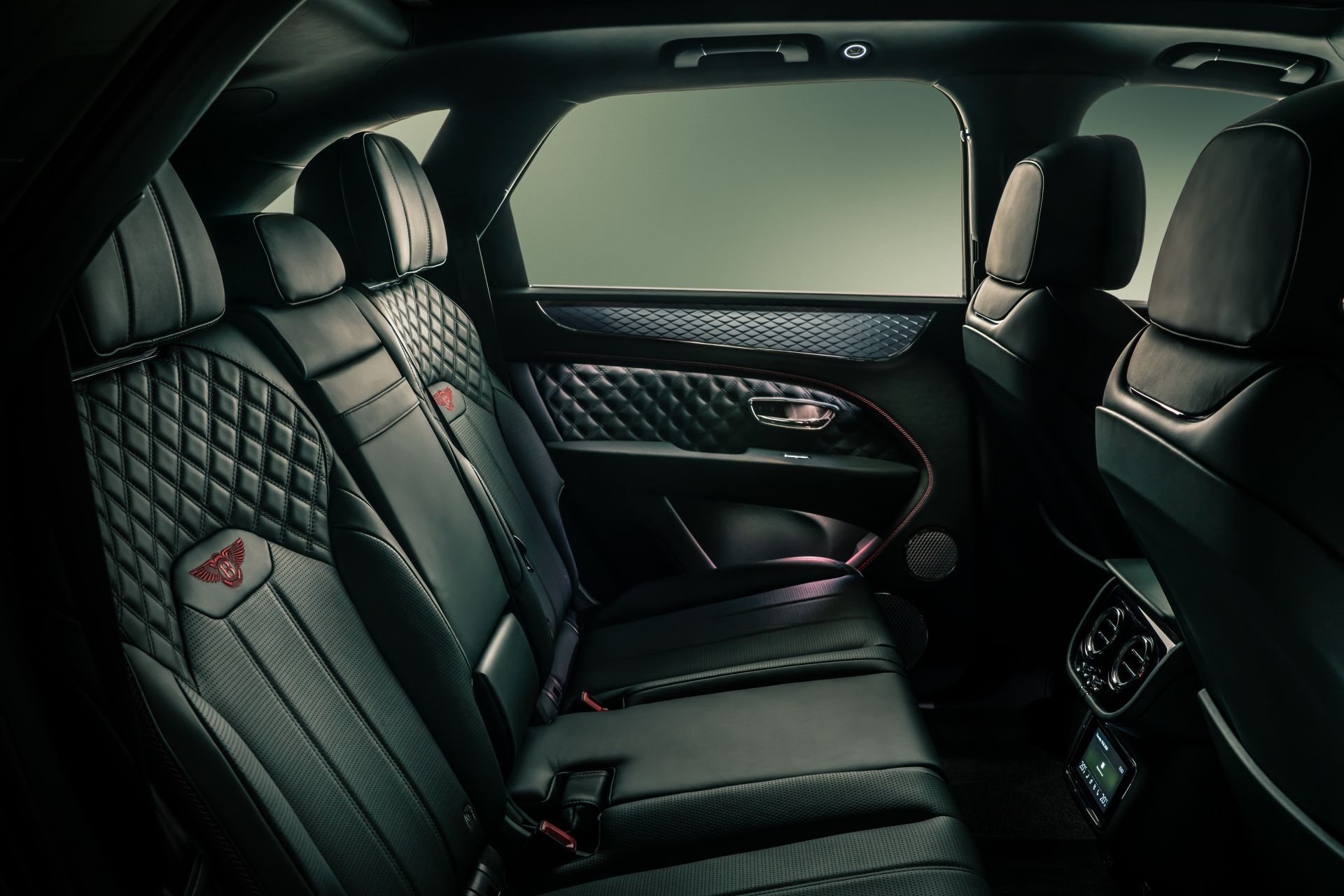 bentley,  xe sang,  suv,  bentayga,  bentley bentayga ảnh 12 bentley,  xe sang,  suv,  bentayga,  bentley bentayga anh 12