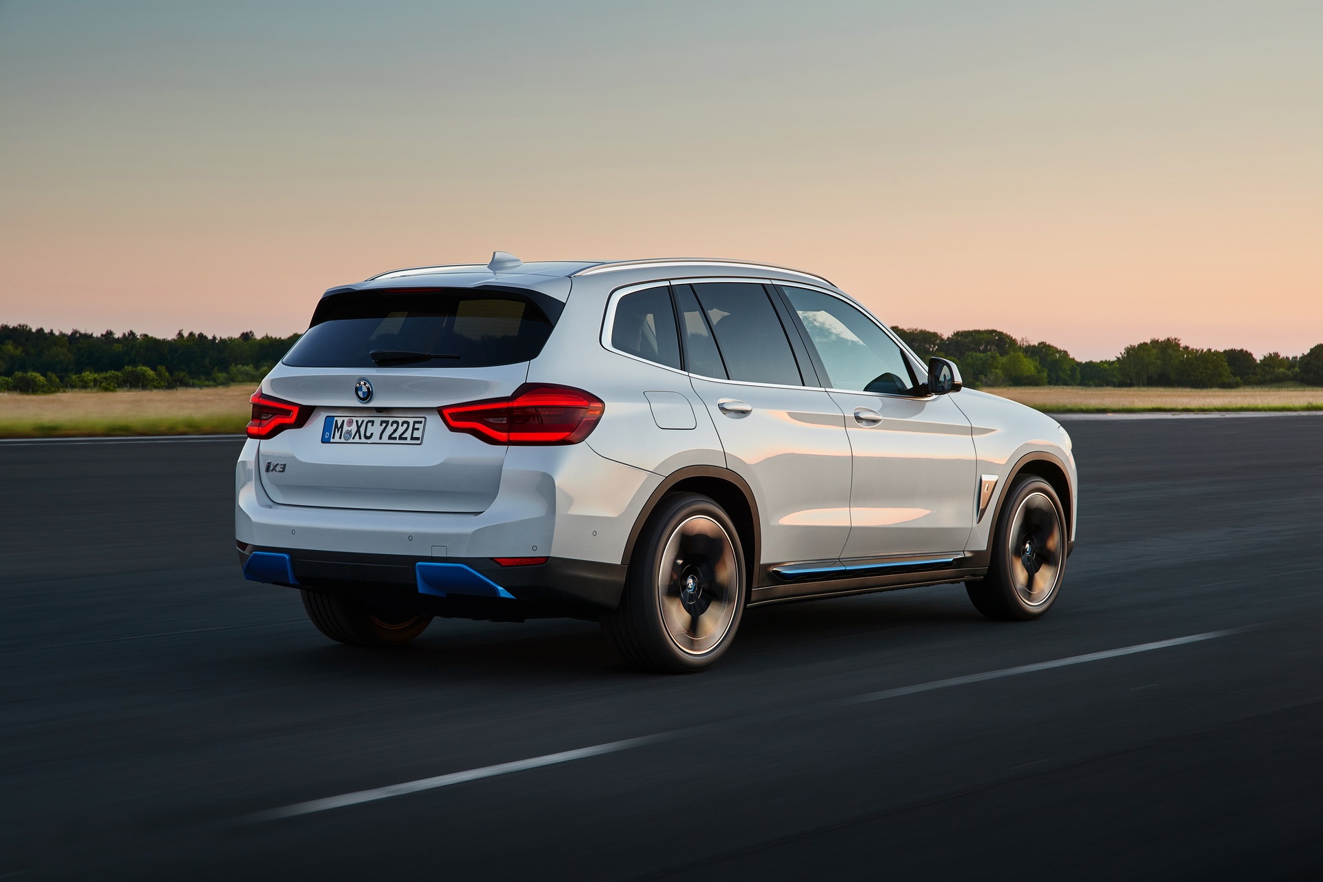 BMW,  Mercedes,  Audi,  iX3,  BMW iX3,  SUV ảnh 2 BMW,  Mercedes,  Audi,  iX3,  BMW iX3,  SUV anh 2