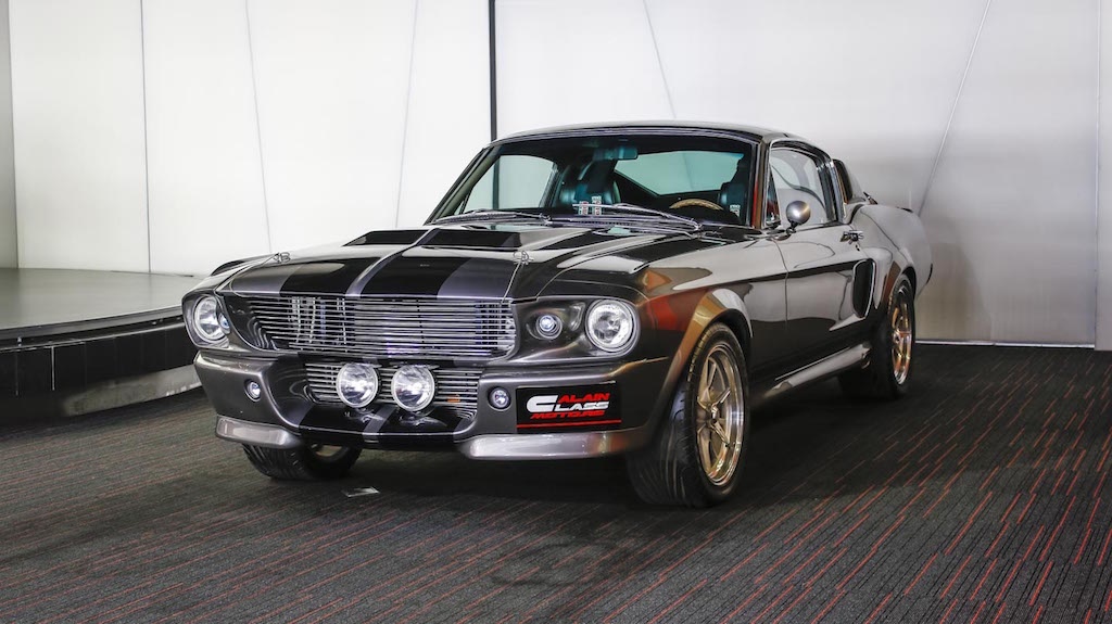 Chiec Ford Mustang Shelby GT500 lich su duoc rao ban re bat ngo hinh anh