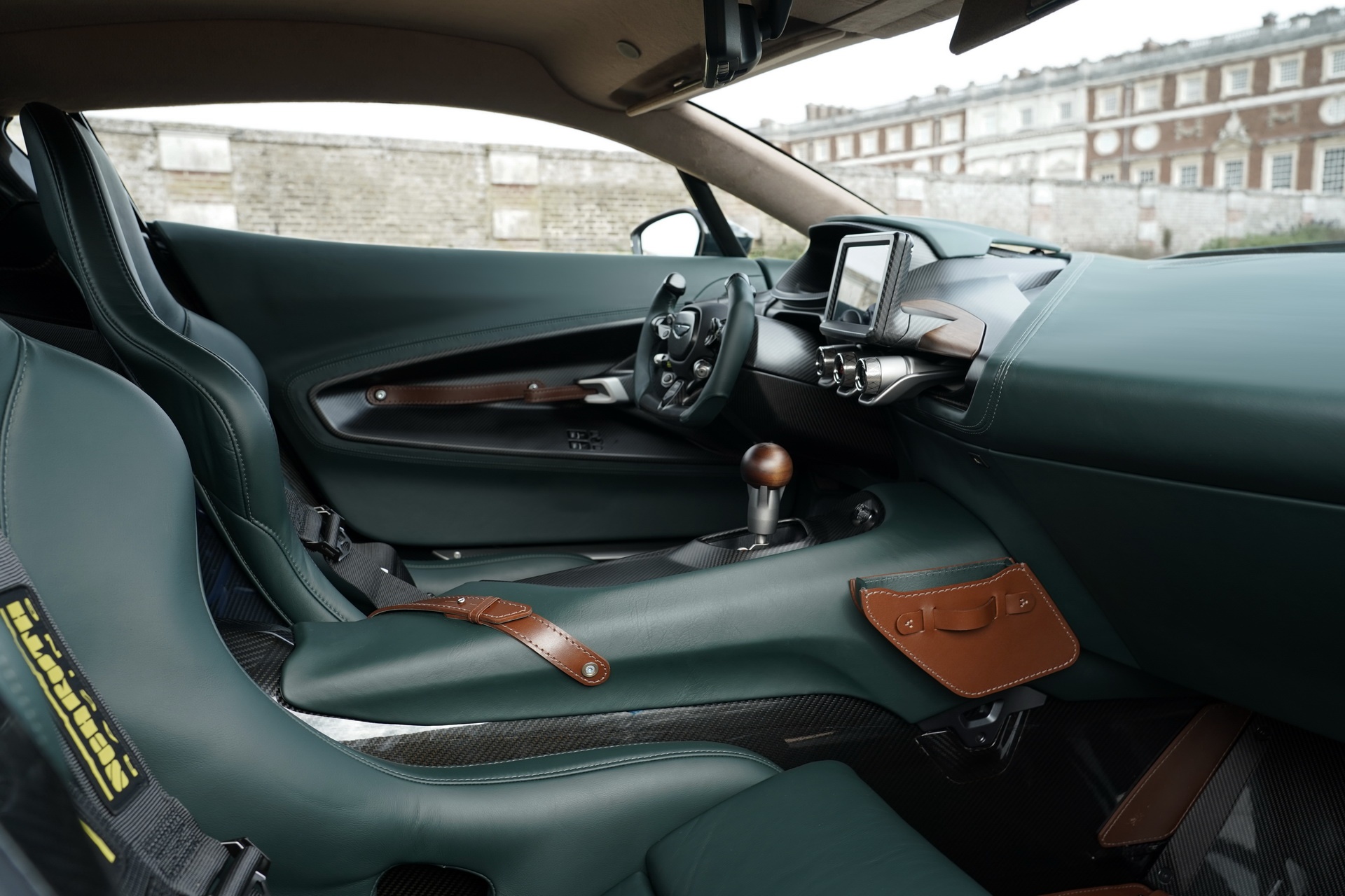aston martin,  v8,  vantage,  aston martic victor ảnh 7 aston martin,  v8,  vantage,  aston martic victor anh 7