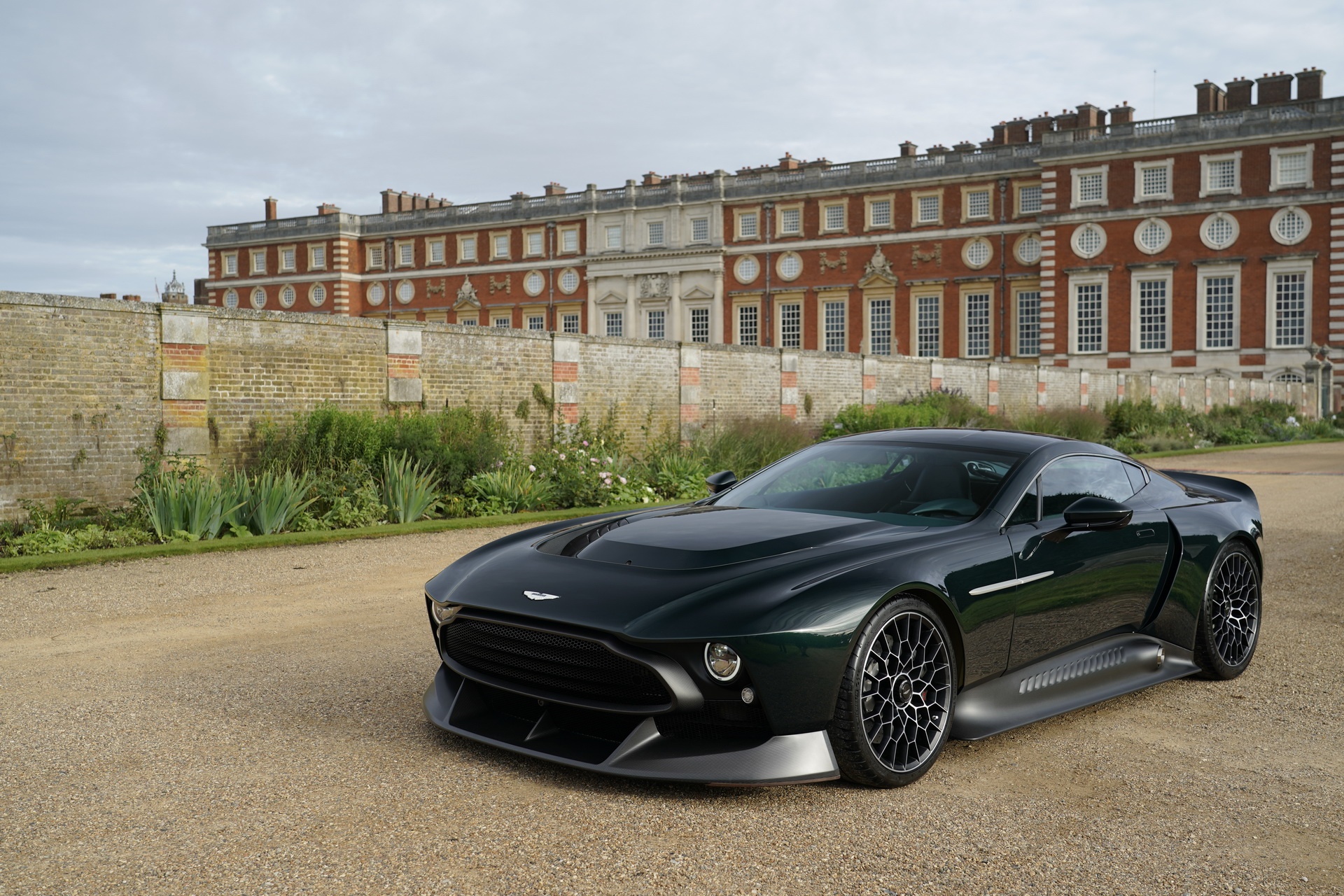 aston martin,  v8,  vantage,  aston martic victor ảnh 1 aston martin,  v8,  vantage,  aston martic victor anh 1