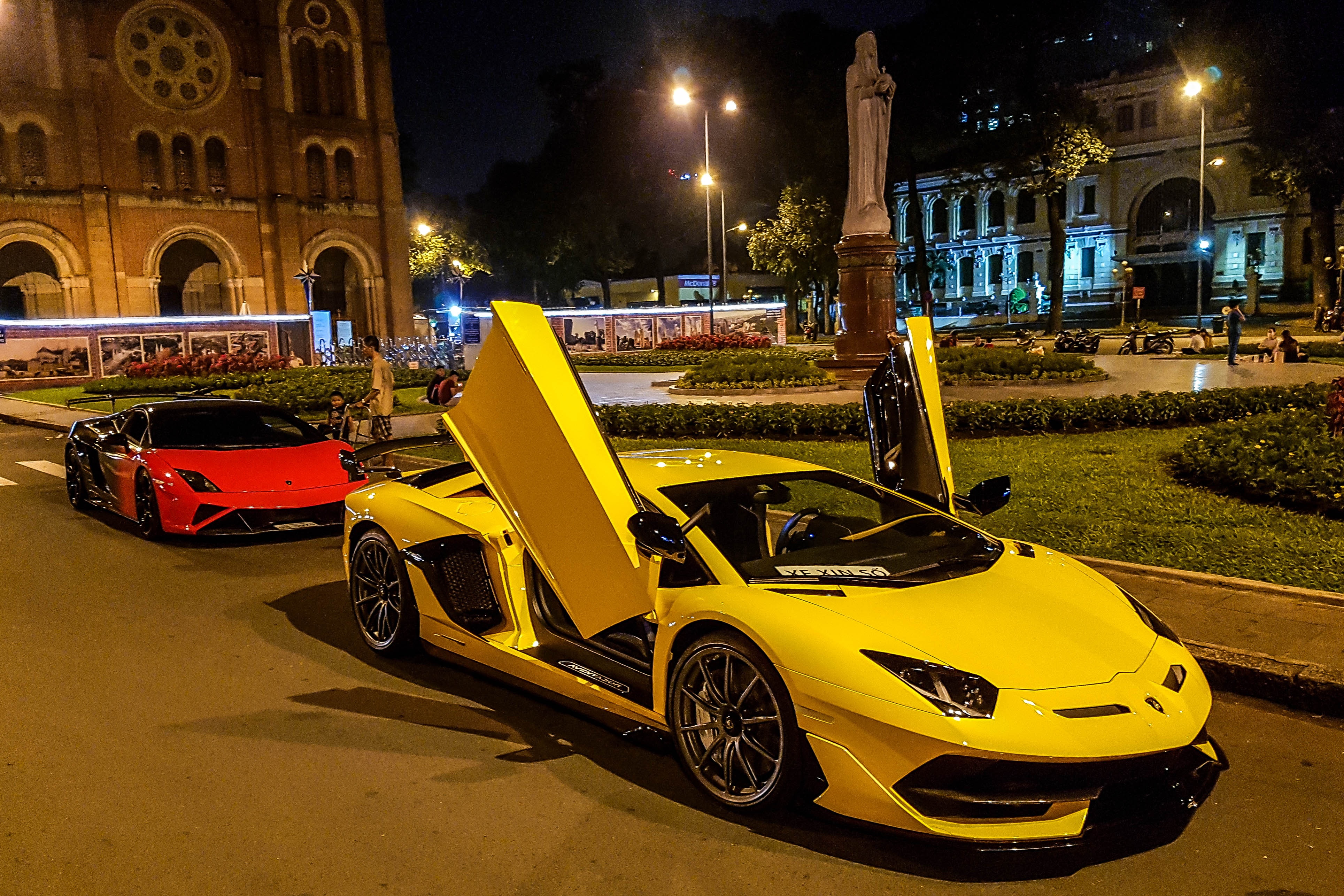 Lamborghini Aventador SVJ thứ 2 tại Việt Nam ảnh 4 Lamborghini Aventador SVJ thu 2 tai Viet Nam anh 4