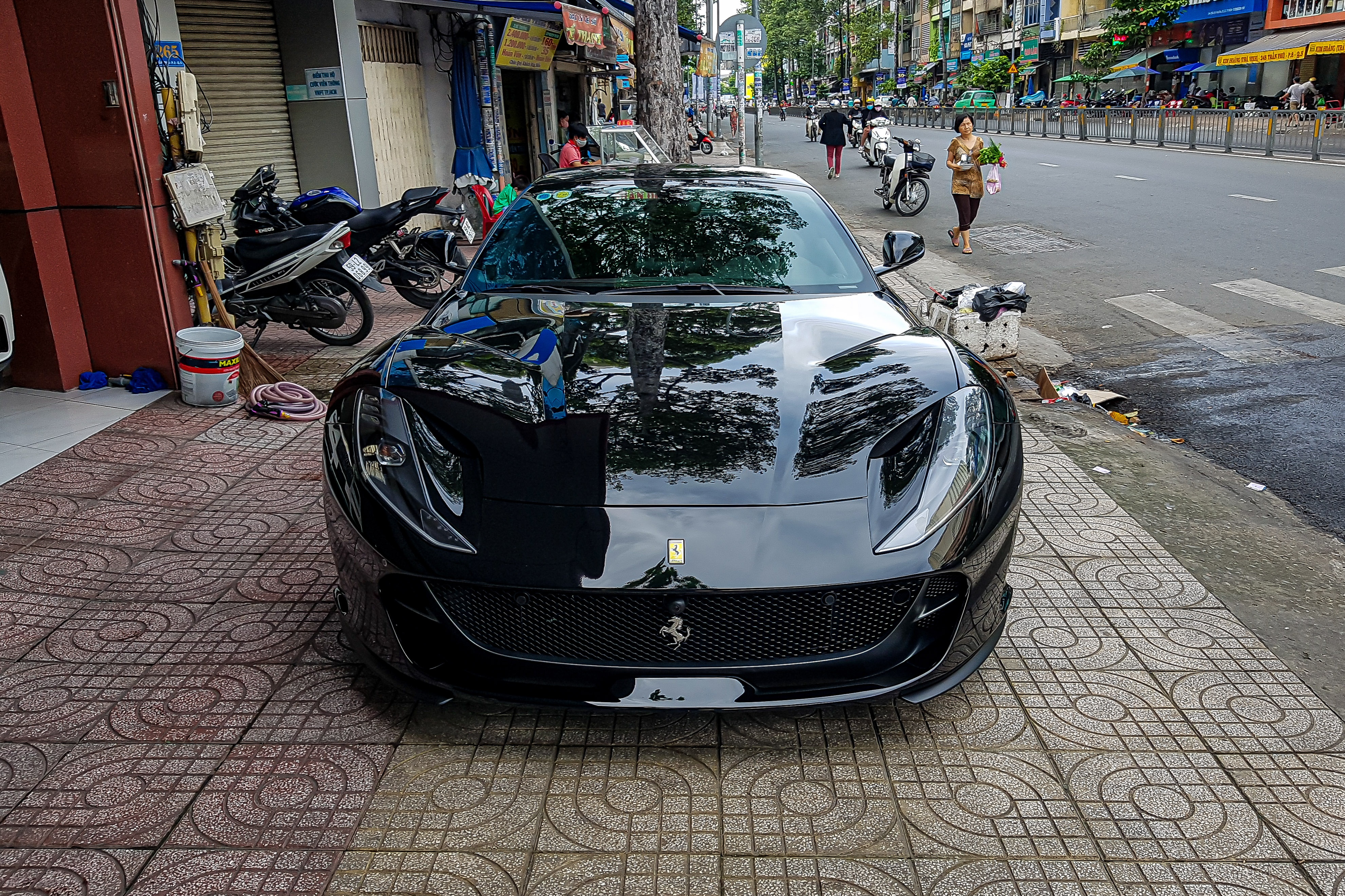 ferrari,  812,  812 superfast,  ferrari 812,  ferrari 812 superfast,  sieu xe,  sieu xe viet nam anh 1