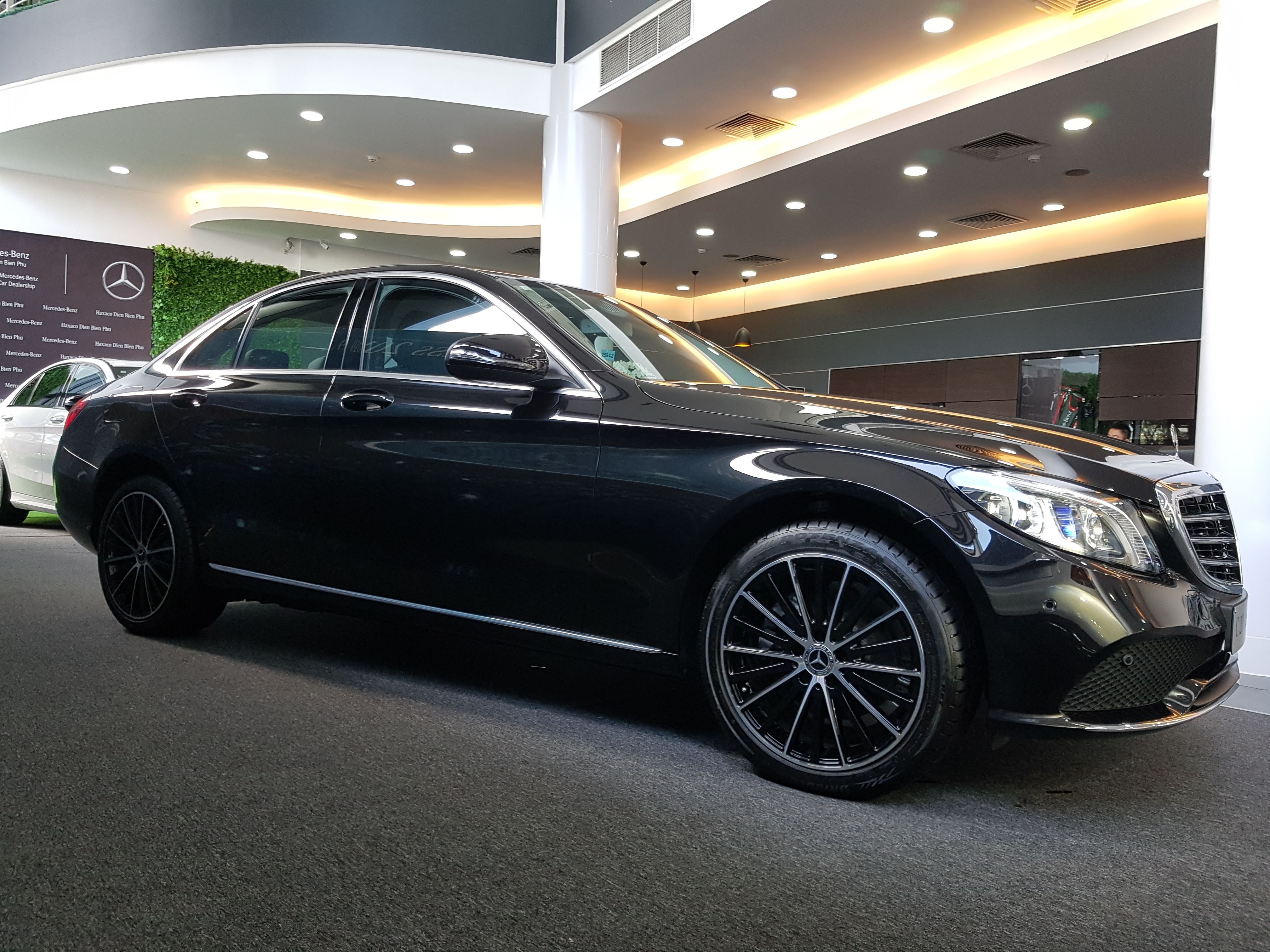 mercedes-benz,  mercedes,  benz,  mercedes tăng giá,  mercedes việt nam,  mercedes-benz việt nam ảnh 4 mercedes-benz,  mercedes,  benz,  mercedes tang gia,  mercedes viet nam,  mercedes-benz viet nam anh 4