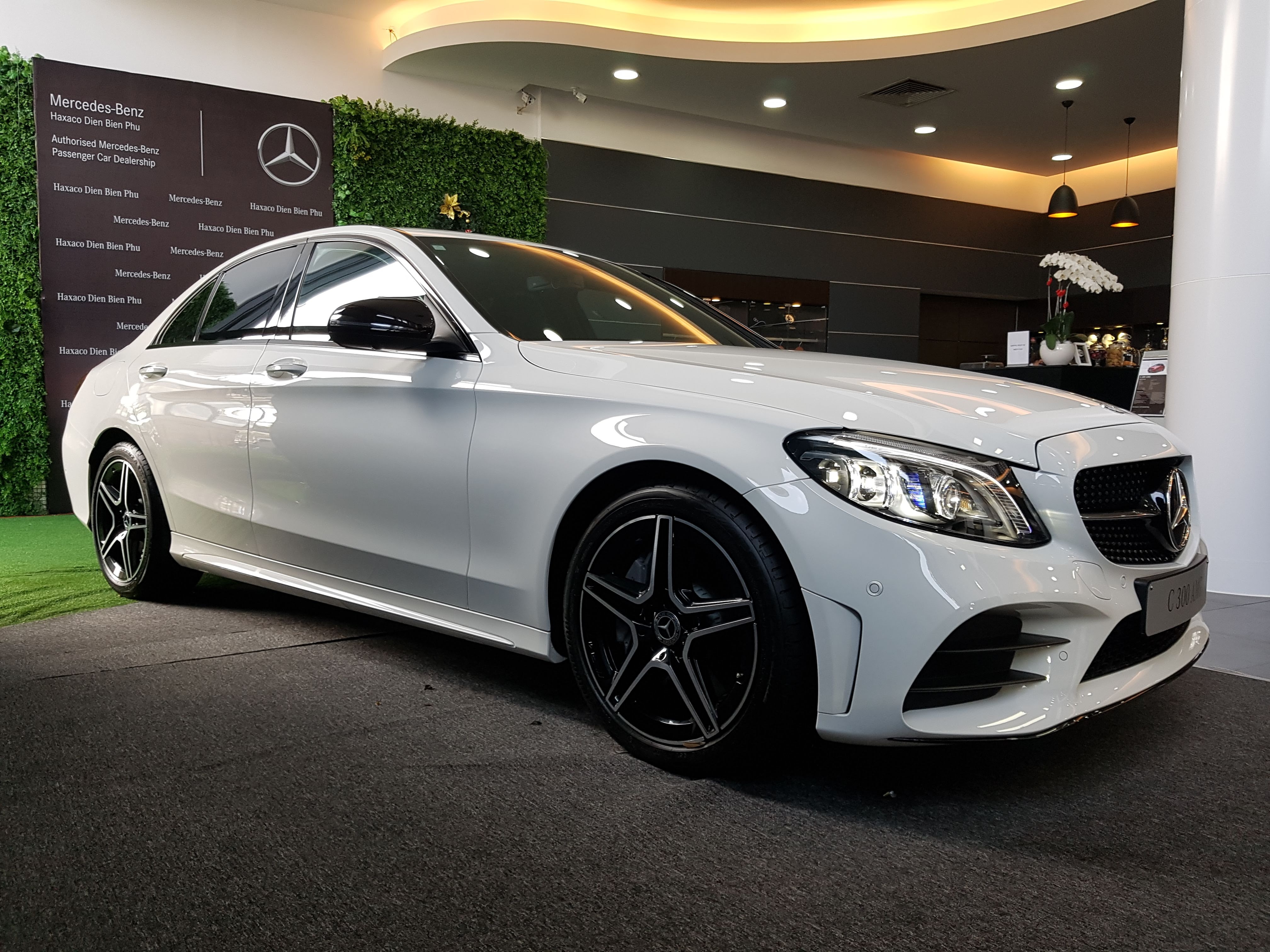 mercedes-benz,  mercedes,  benz,  mercedes tăng giá,  mercedes việt nam,  mercedes-benz việt nam ảnh 2 mercedes-benz,  mercedes,  benz,  mercedes tang gia,  mercedes viet nam,  mercedes-benz viet nam anh 2