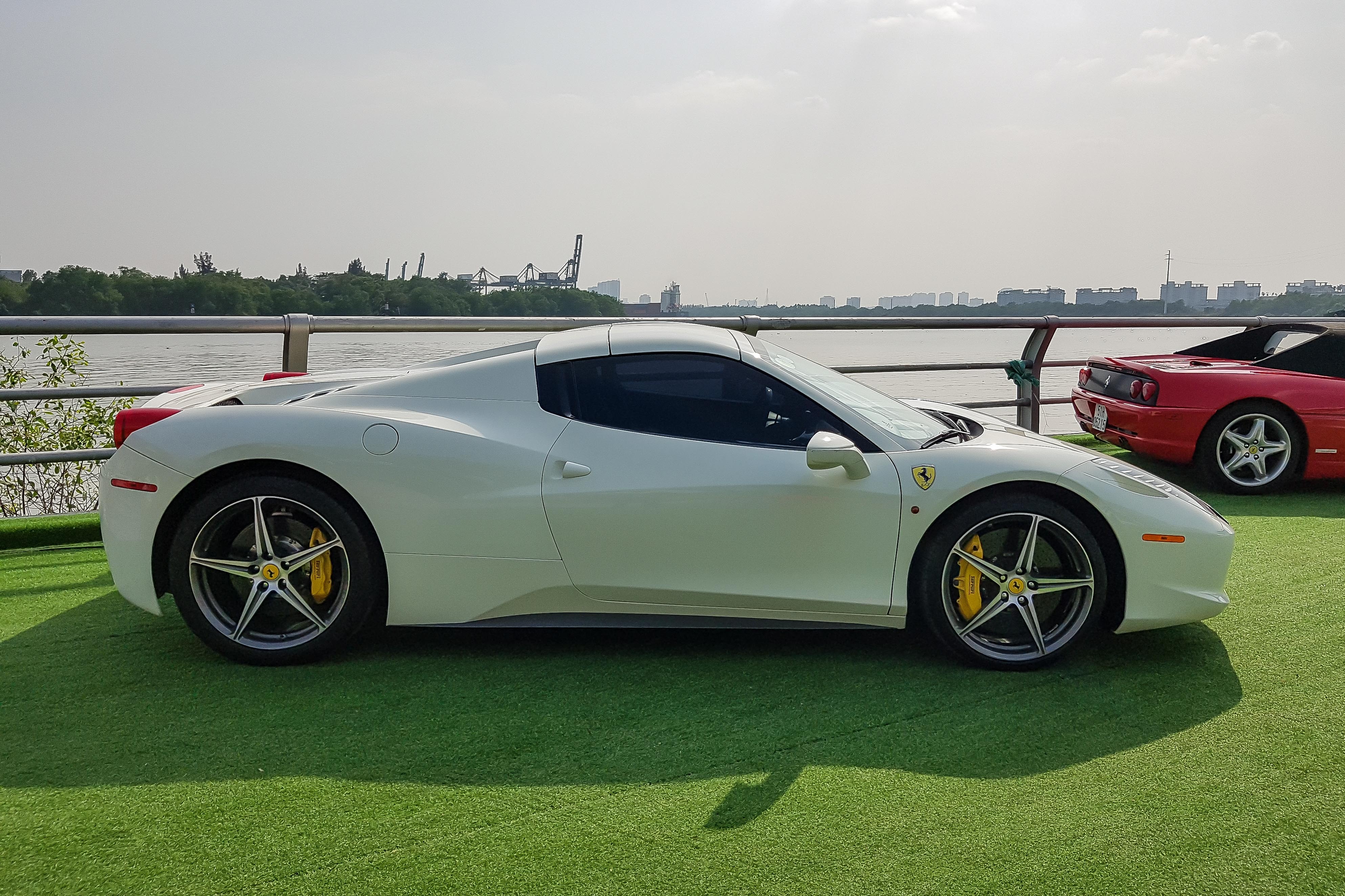 ferrari,  ford mustang,  chevrolet camaro,  camaro,  mustang,  lotus,  f12,  458 spider,  458 italia,  458 speciale,  f430,  f430 spider,  f355,  355 f1,  355 f1 spider,  audi r8,  audi,  r8,  shelby,  lotus elise,  porsche 911,  911,  porsche anh 6