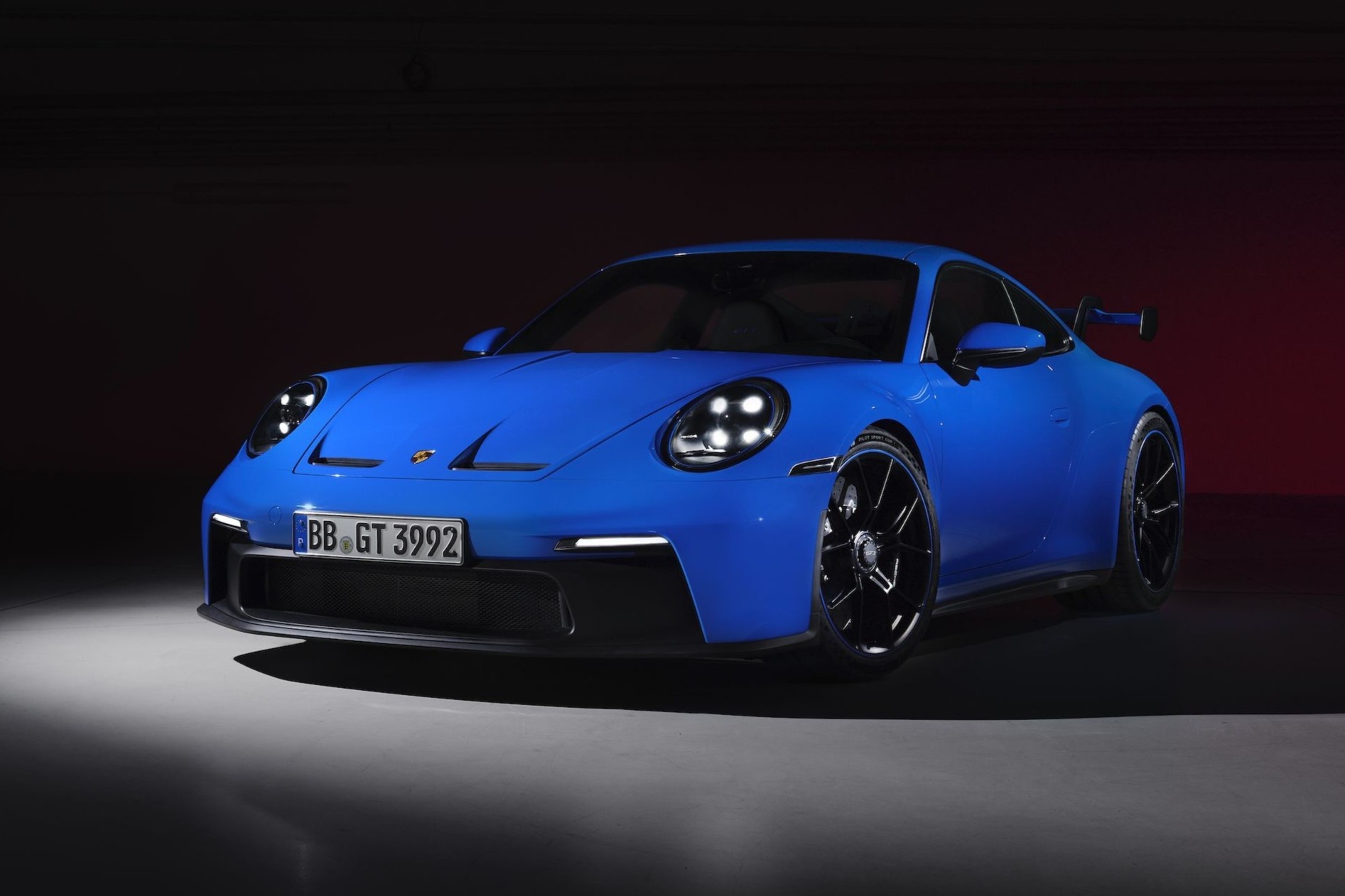 Porsche 911 GT3 doi 2021 duoc ra mat hinh anh