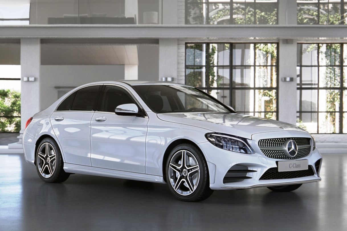 Mercedes-Benz Viet Nam se ra mat C 180 AMG trong thang 3? hinh anh