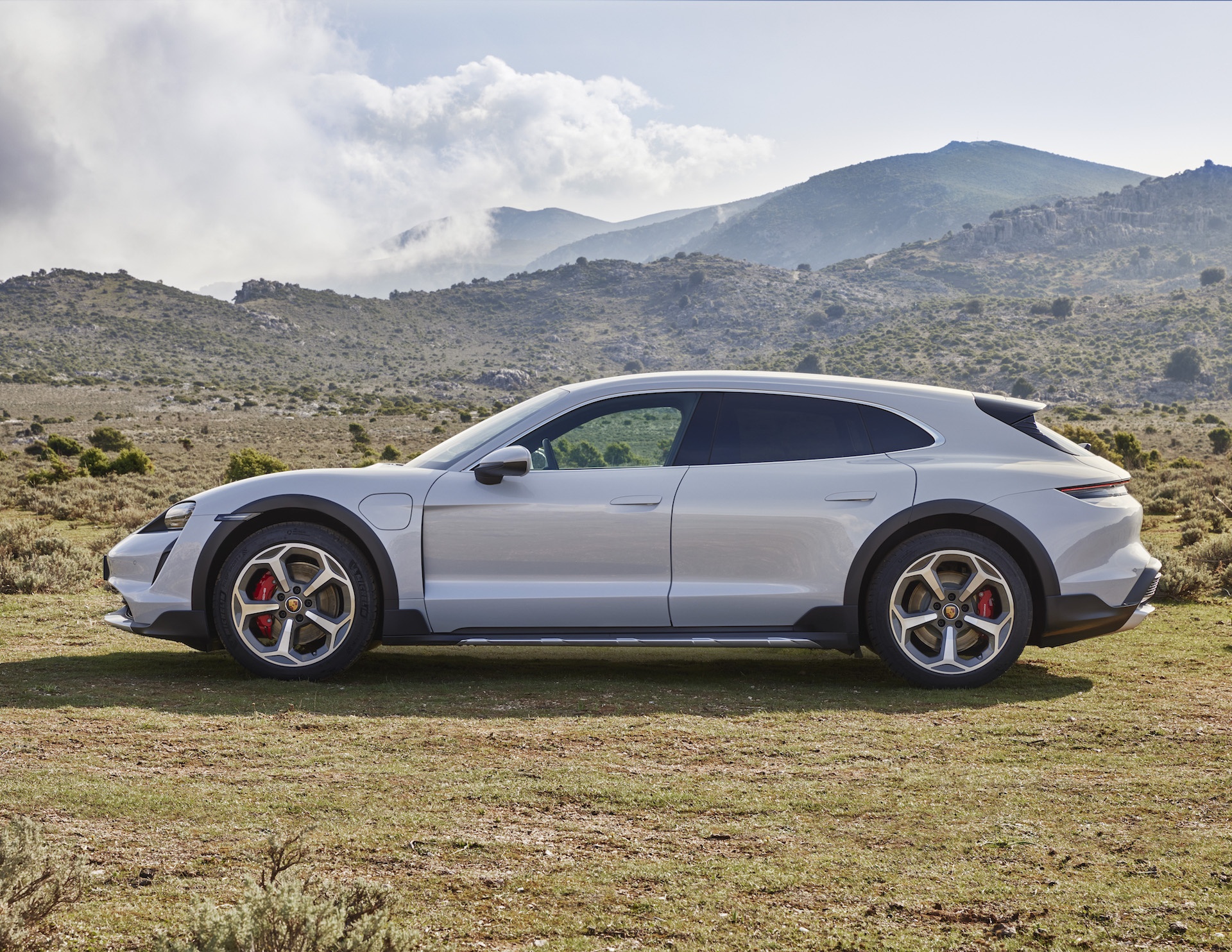 porsche,  porsche taycan,  taycan,  taycan cross turismo,  porsche taycan cross turismo,  taycan 4,  taycan 4s,  taycan turbo,  taycan turbo s,  porsche ebike,  porsche ebike sport,  porsche ebike cross anh 2