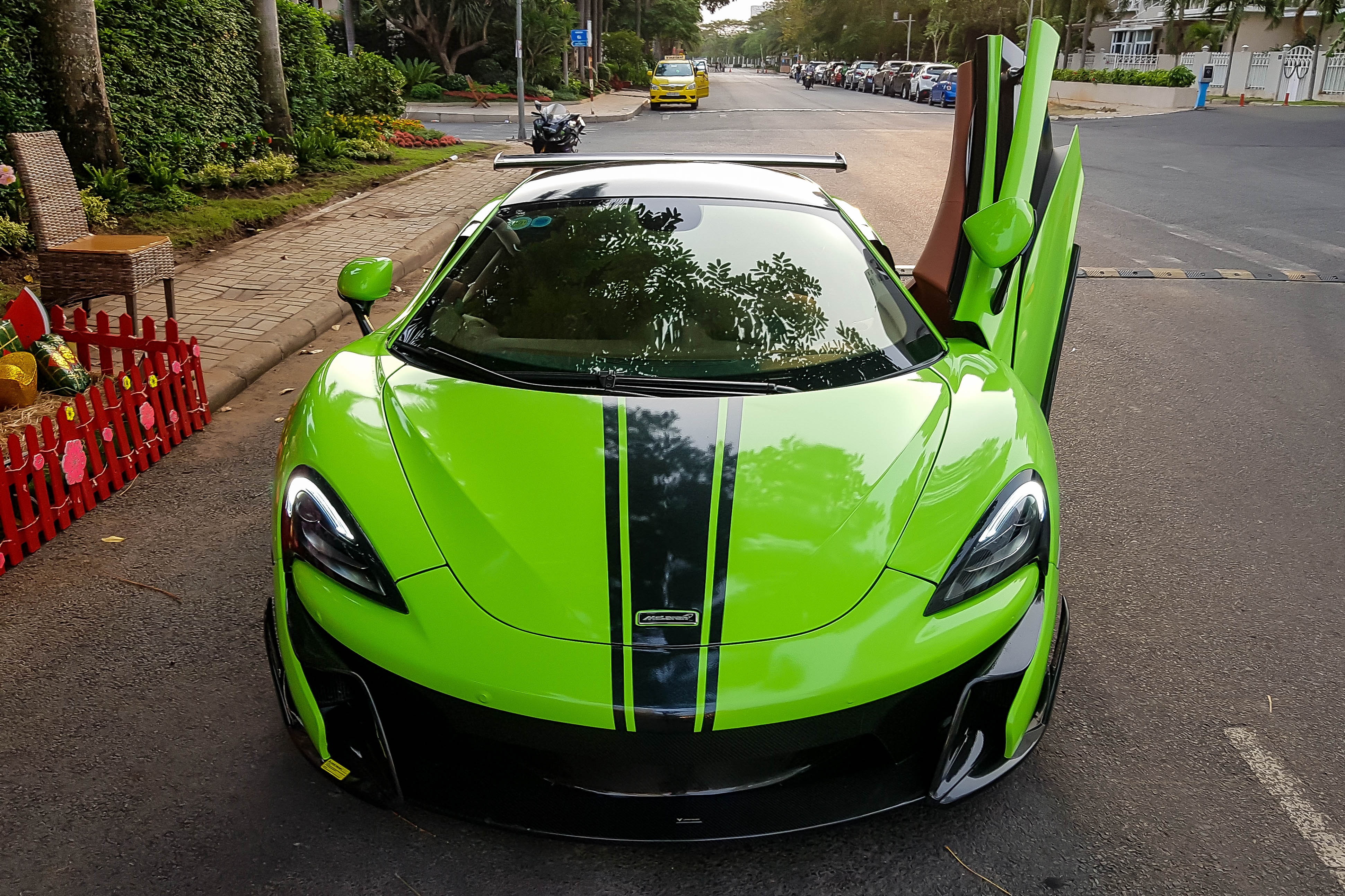 McLaren 570S voi goi do Vorsteiner hang doc tai Viet Nam anh 4