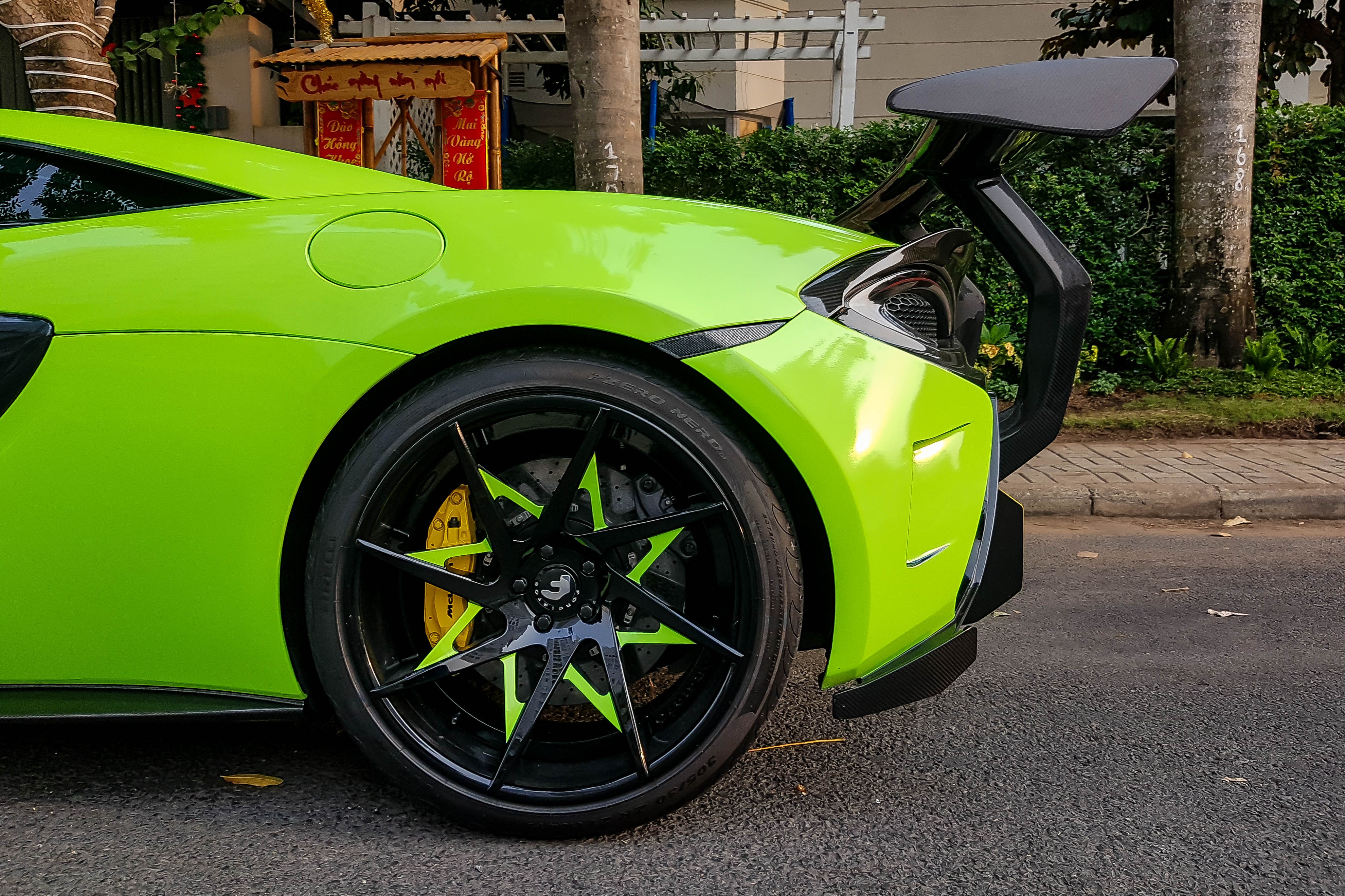McLaren 570S voi goi do Vorsteiner hang doc tai Viet Nam anh 7