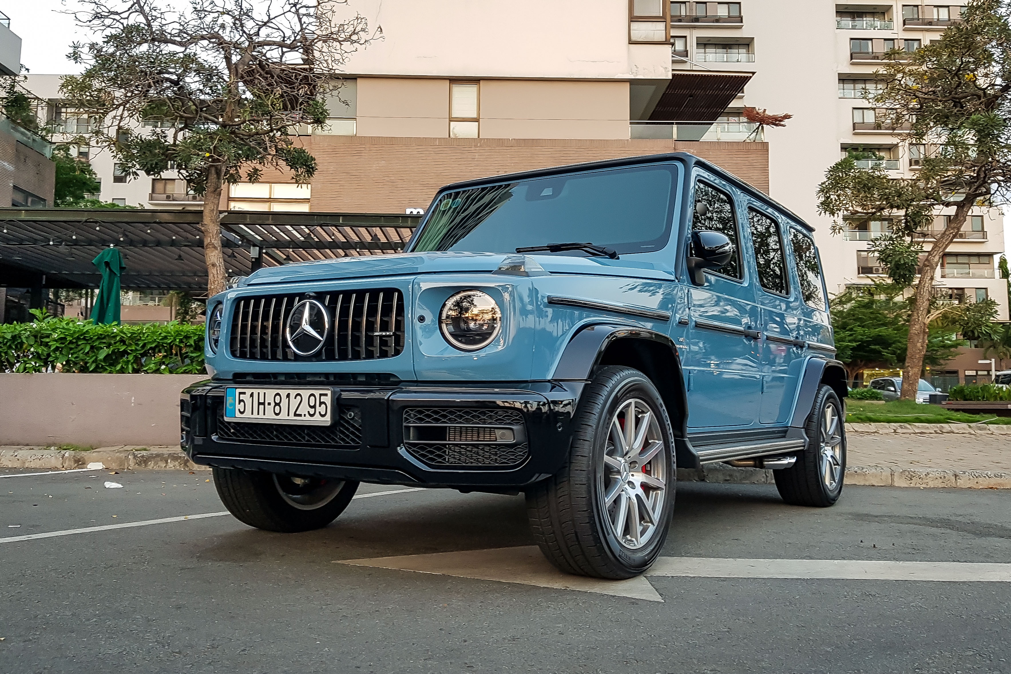 Chi tiet Mercedes-AMG G 63 China Blue cua doanh nhan Nguyen Quoc Cuong hinh anh