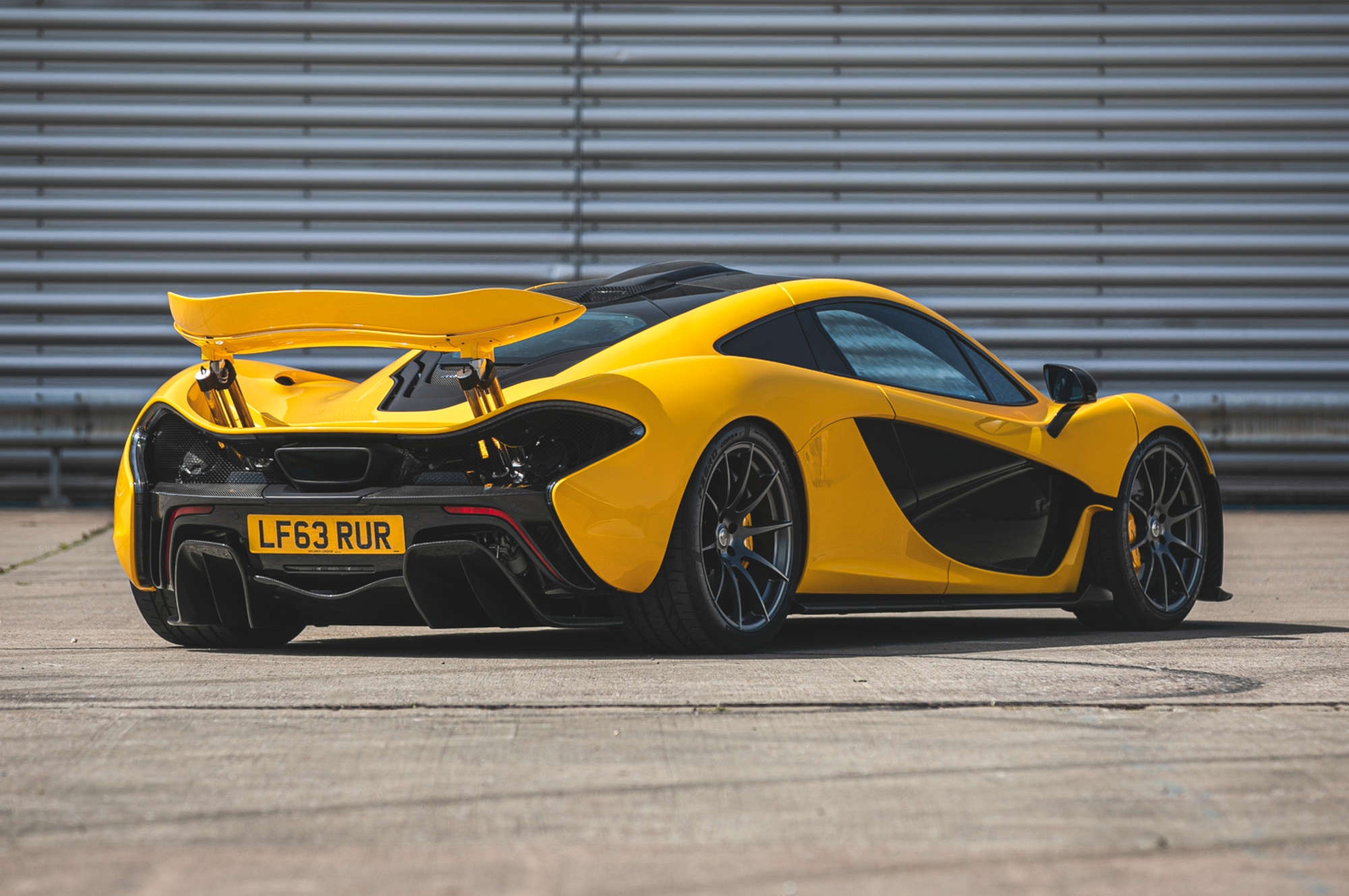mclaren,  p1,  mclaren p1,  silverstone auctions,  ferrari,  laferrari,  918 spyder,  porsche,  porsche 918 spyder,  sieu xe,  lamborghini anh 2