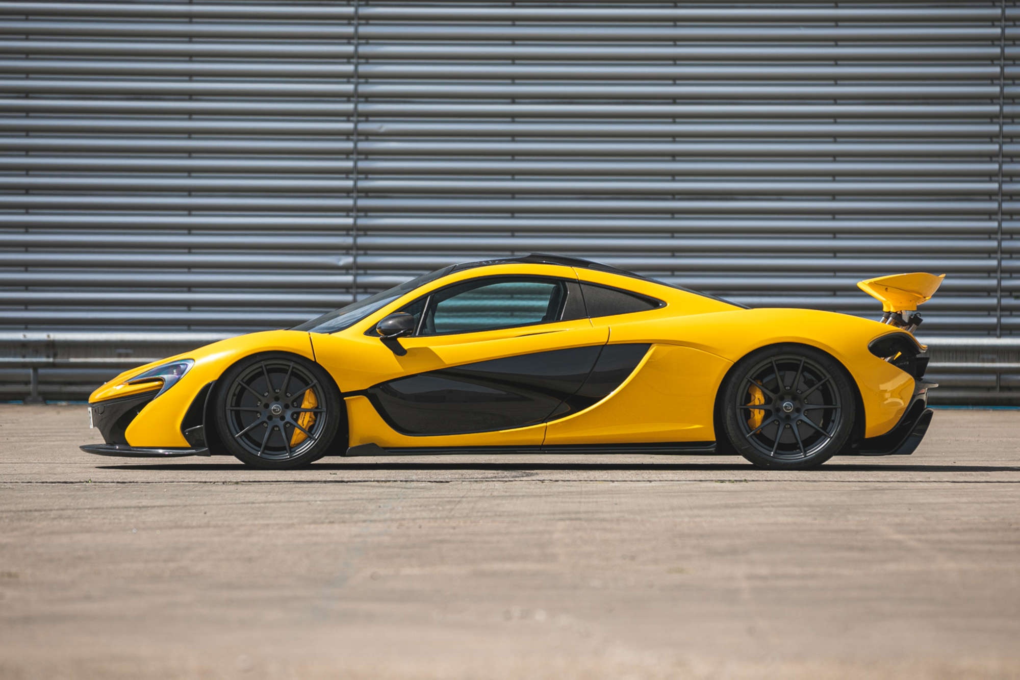 mclaren,  p1,  mclaren p1,  silverstone auctions,  ferrari,  laferrari,  918 spyder,  porsche,  porsche 918 spyder,  sieu xe,  lamborghini anh 10